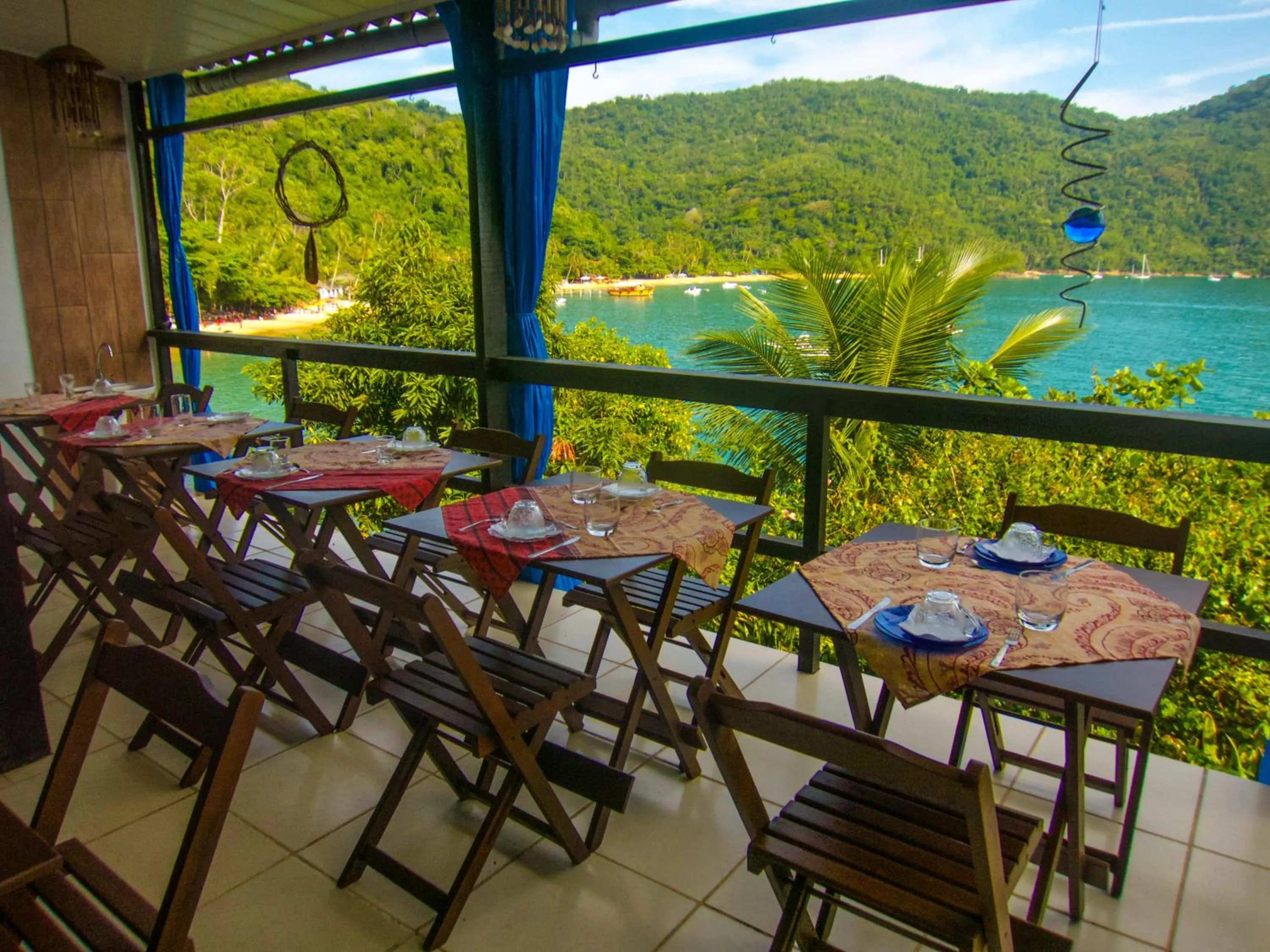 Dining area in Pousada Toca do Mar