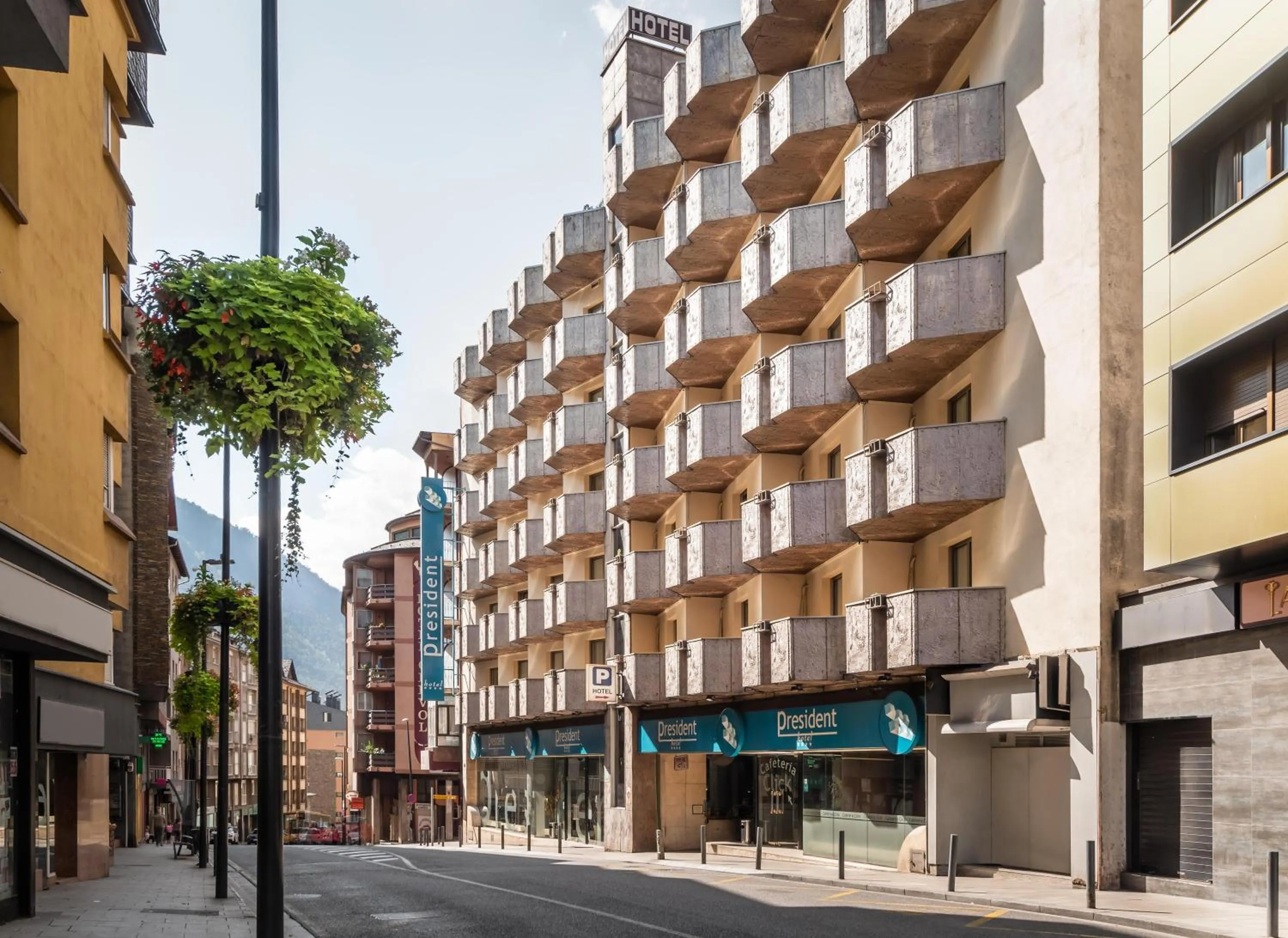 Property building in ALEGRIA President