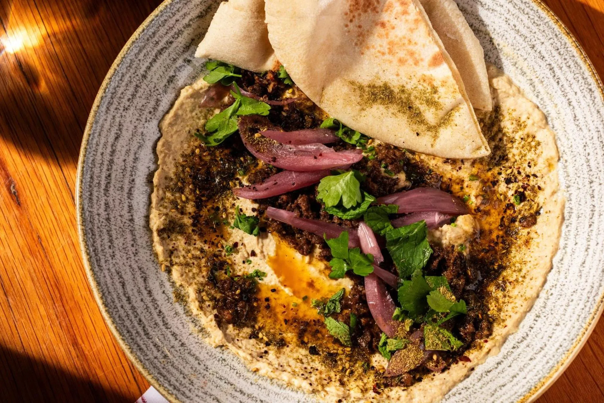 Restaurant/places to eat in Kimpton Journeyman Hotel by IHG