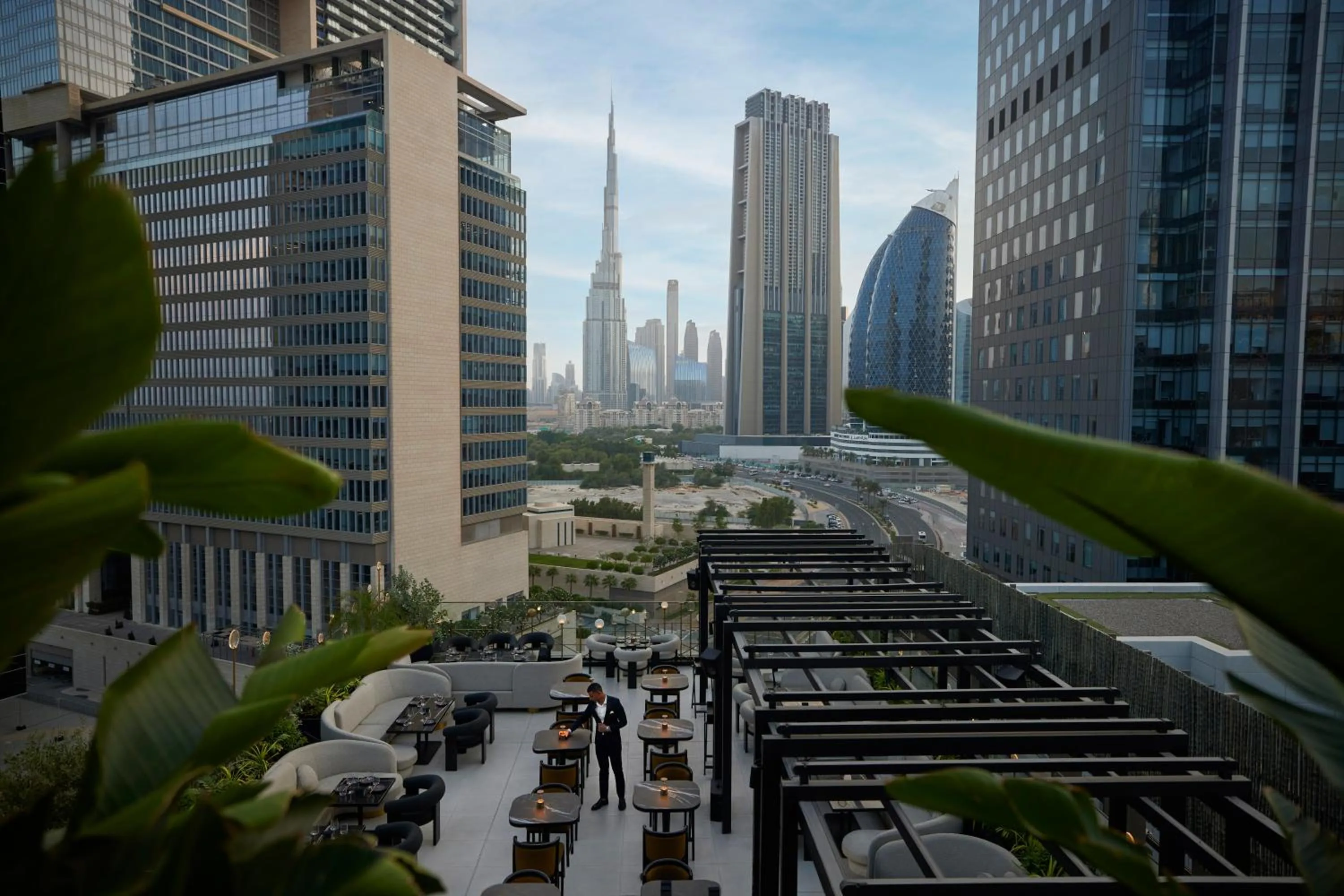 Lounge or bar in Four Seasons Hotel Dubai International Financial Centre