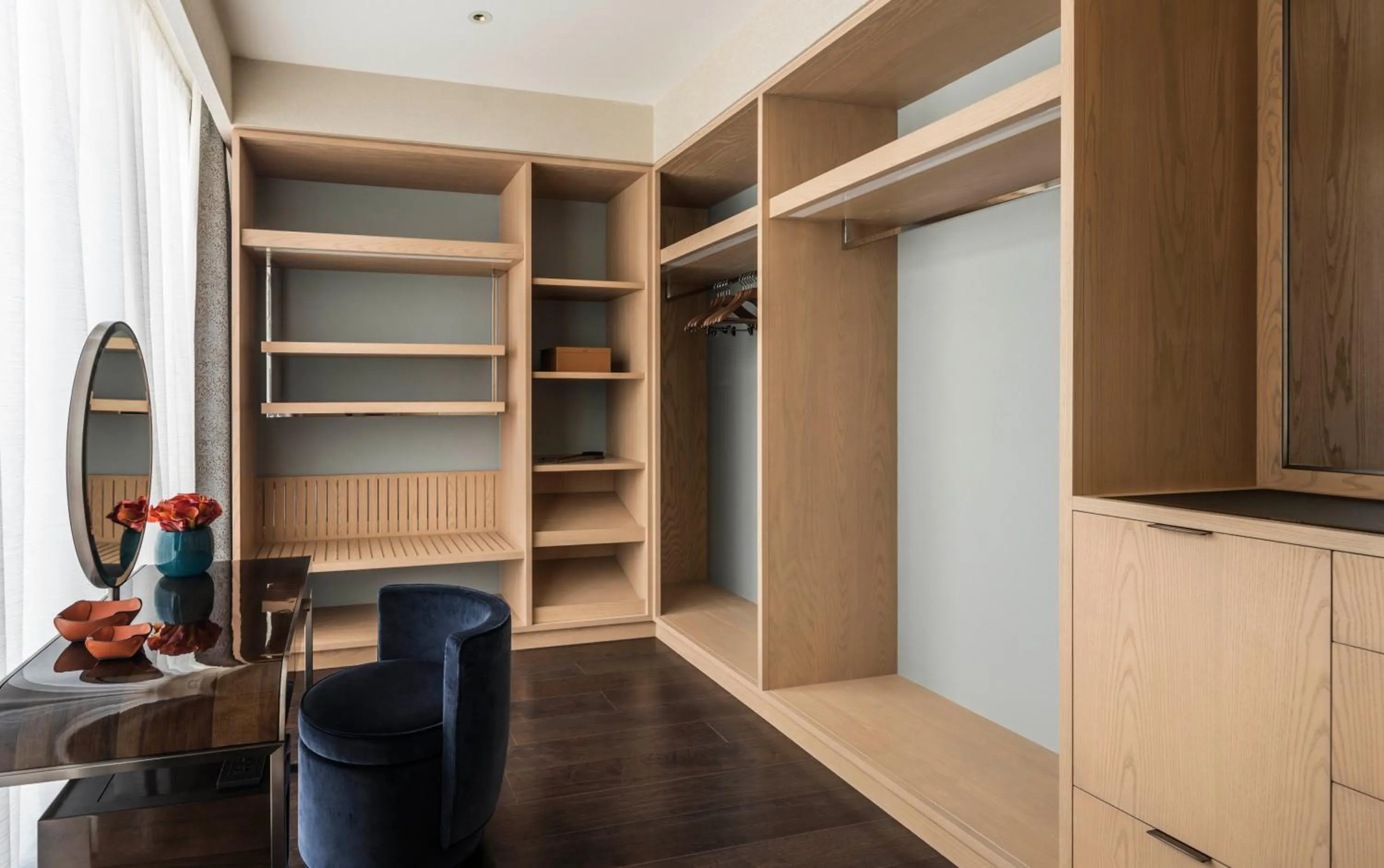 Area and facilities in Four Seasons Hotel Dubai International Financial Centre