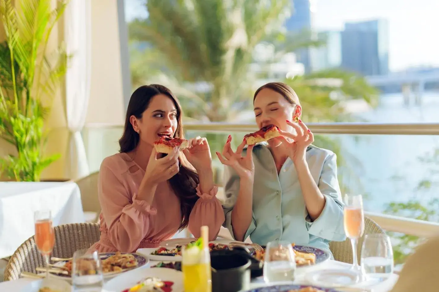 Restaurant/places to eat in Four Seasons Hotel Abu Dhabi at Al Maryah Island Restaurant/places to eat in Four Seasons Hotel Abu Dhabi at Al Maryah Island