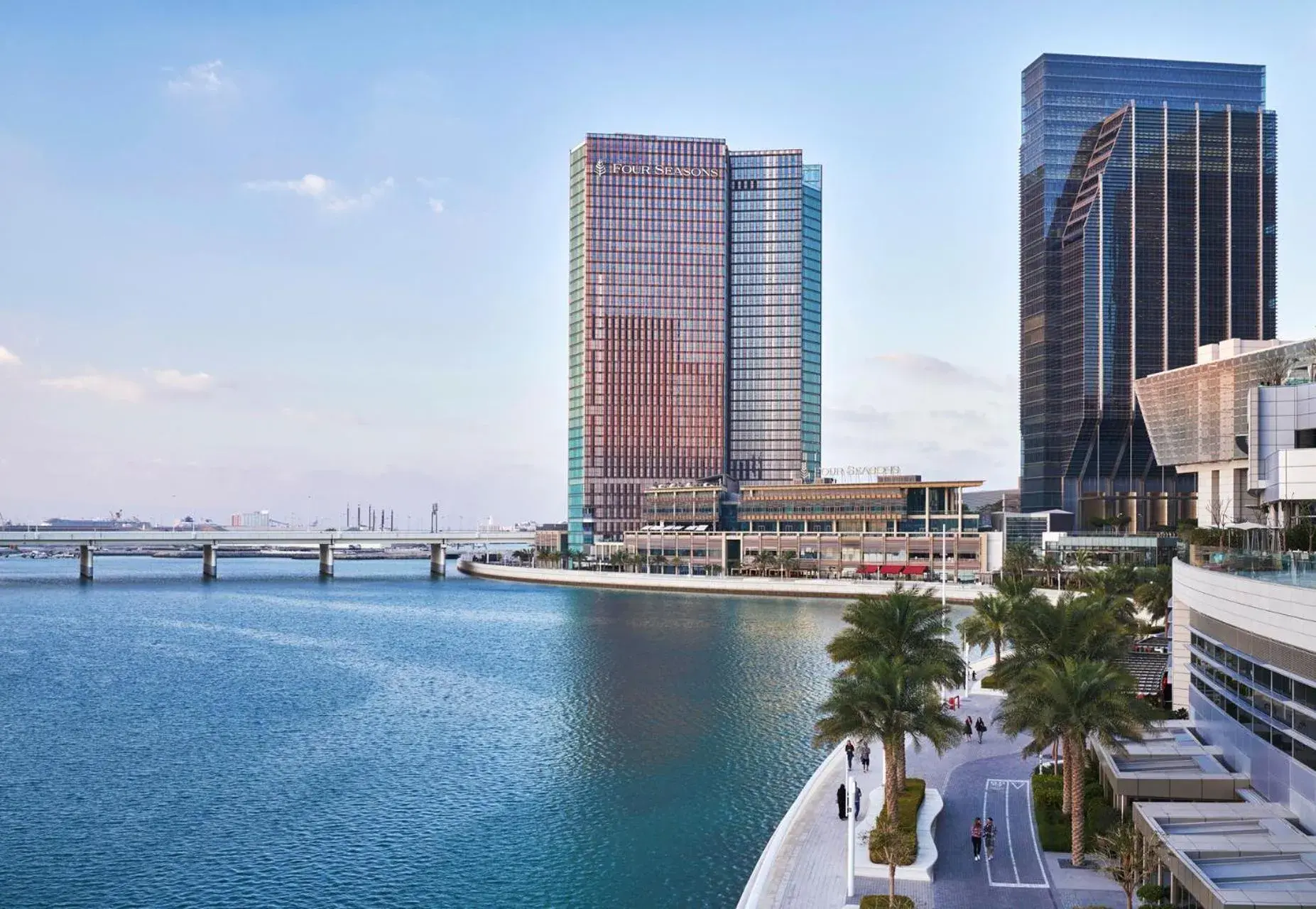Property building in Four Seasons Hotel Abu Dhabi at Al Maryah Island Property building in Four Seasons Hotel Abu Dhabi at Al Maryah Island