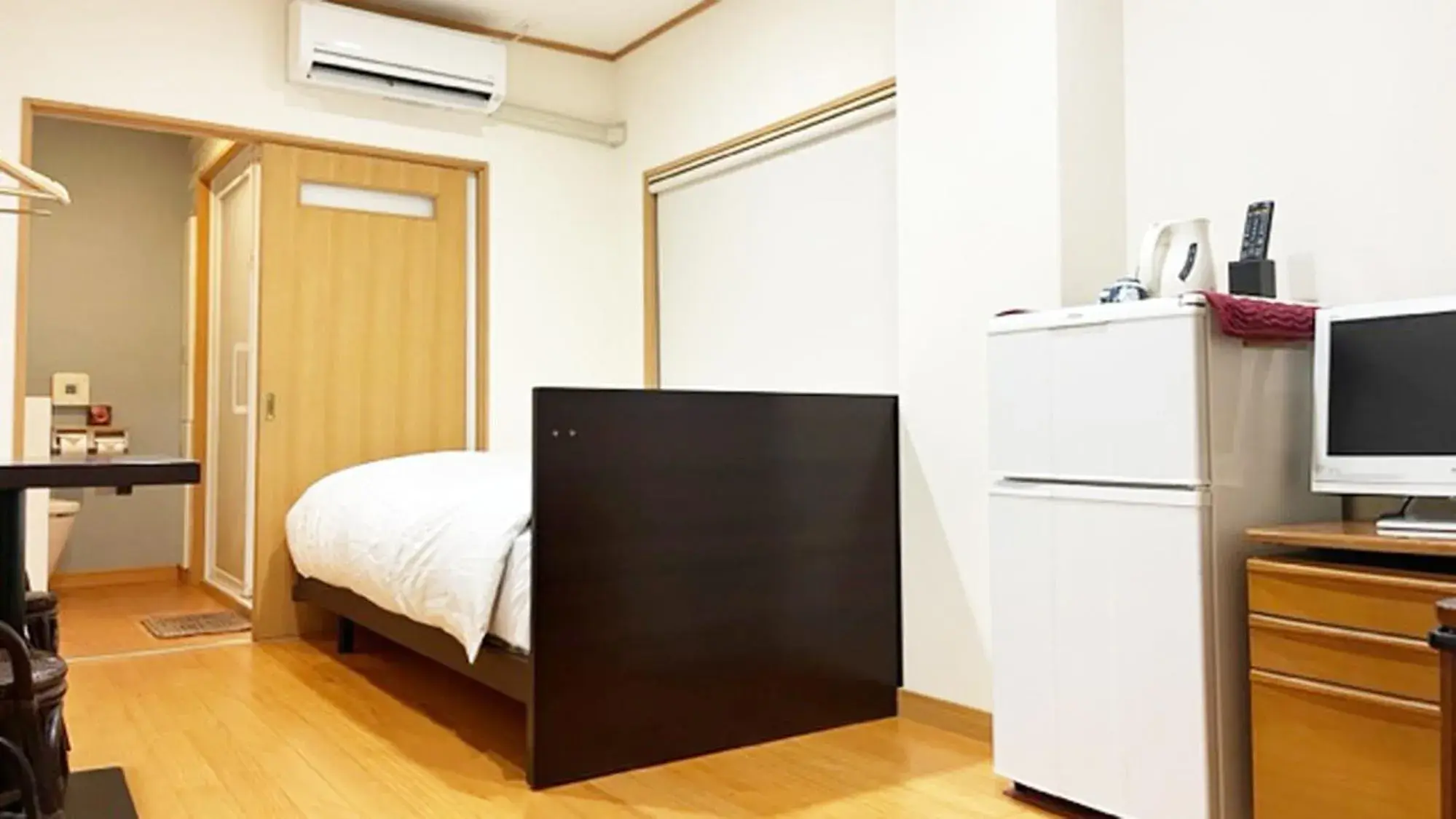1 Semi-Double Bed &1 Extra Bed - single occupancy - Non-Smoking in Tamaki Ryokan 1 Semi-Double Bed &1 Extra Bed - single occupancy - Non-Smoking in Tamaki Ryokan