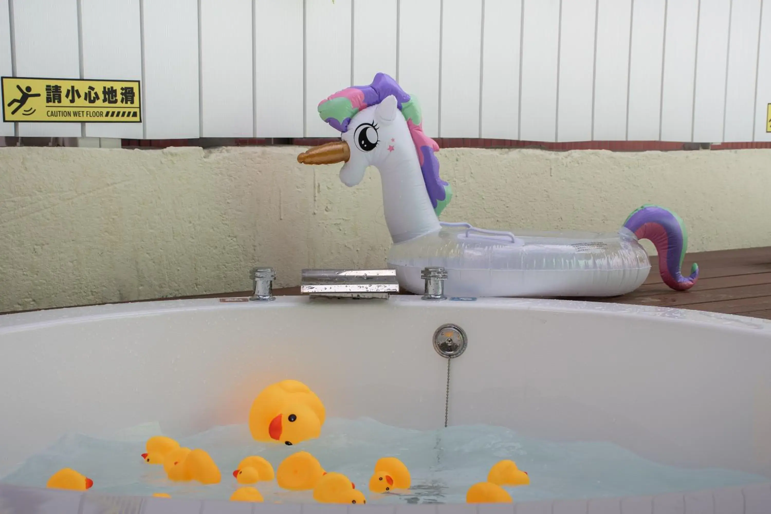 Balcony/Terrace in Duoai Mineral Spring Balcony/Terrace in Duoai Mineral Spring