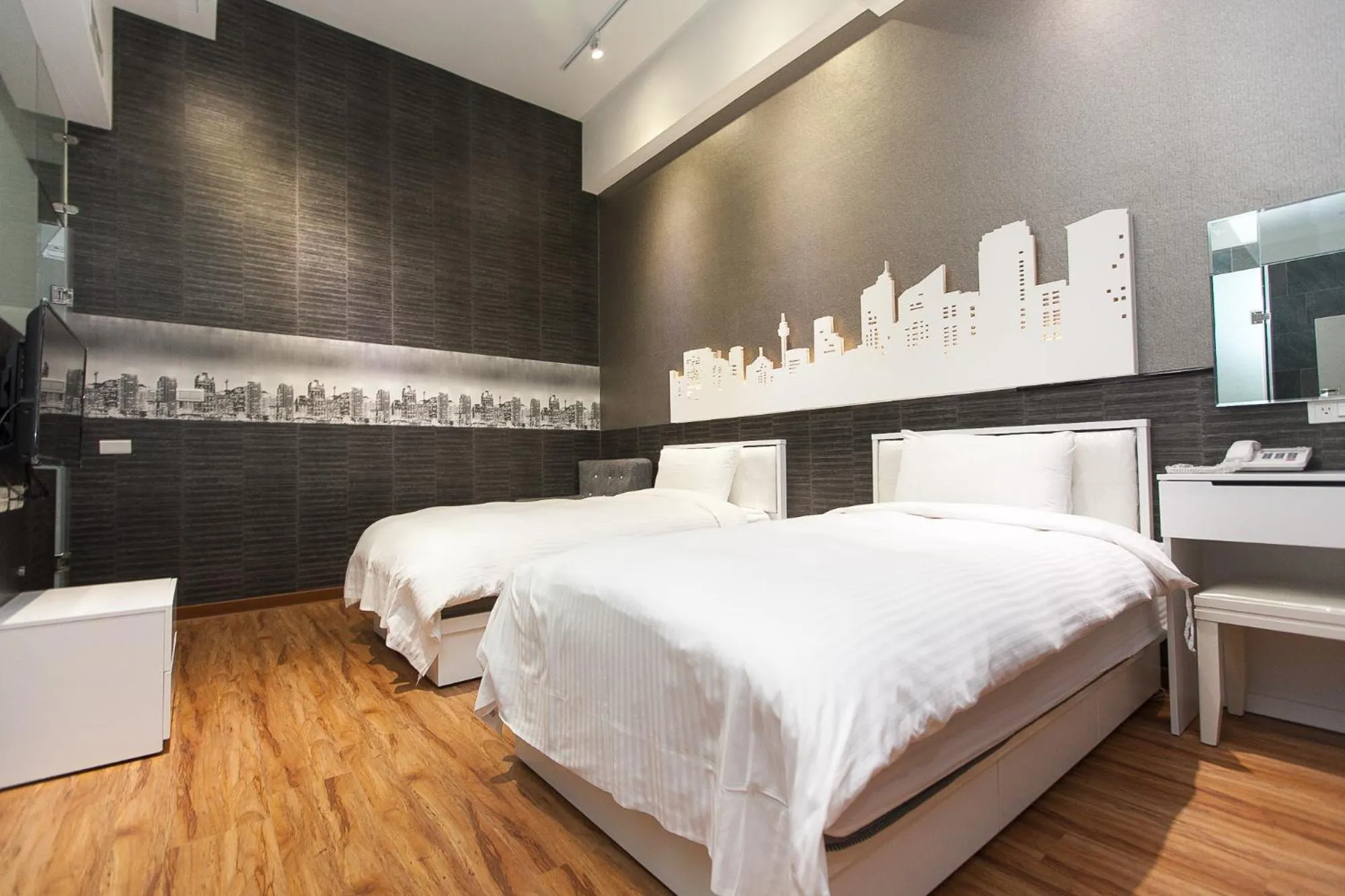 Photo of the whole room, Bed in Duoai Mineral Spring