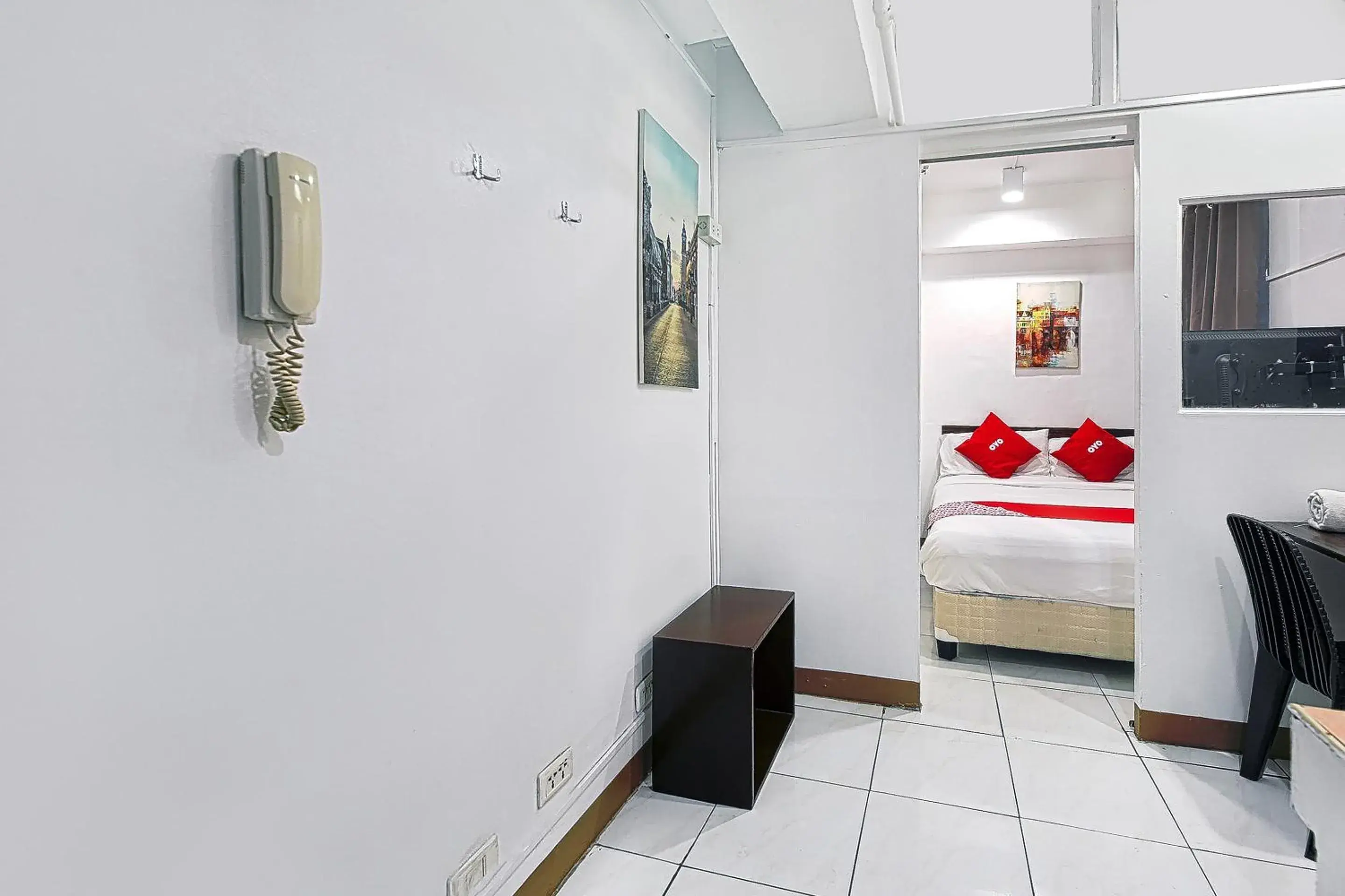 Bedroom, Bed in OYO 859 City Stay Inns Pasong Tamo Bedroom, Bed in OYO 859 City Stay Inns Pasong Tamo