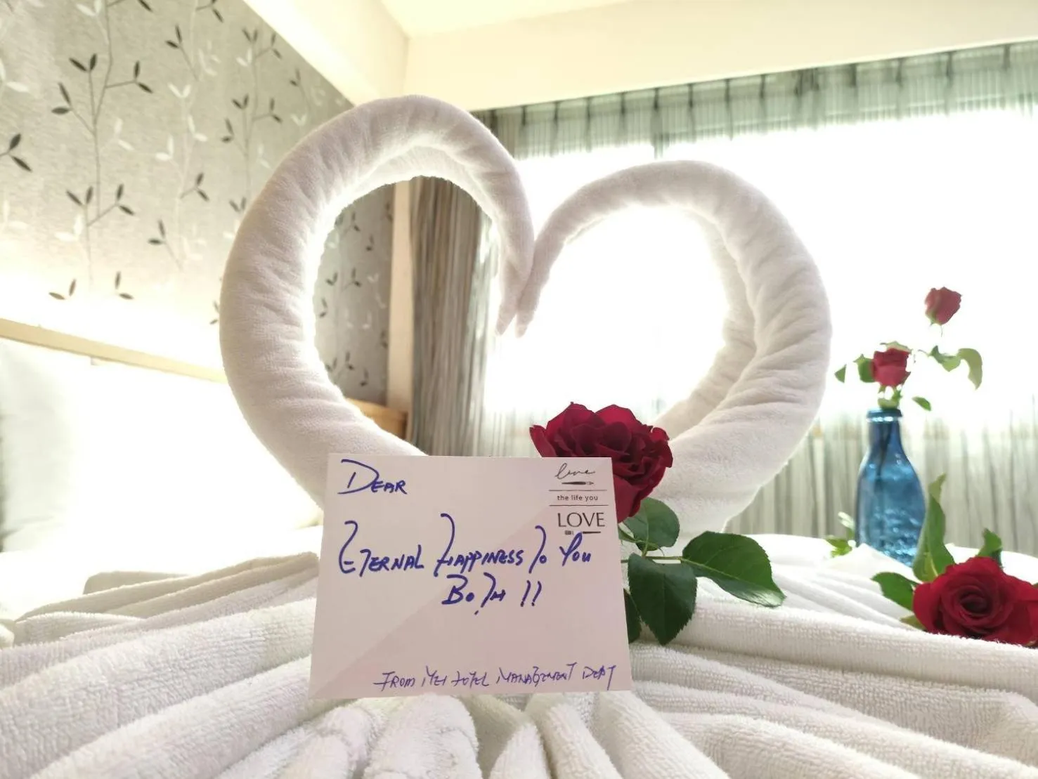 Bedroom, Bed in Mei Hotel