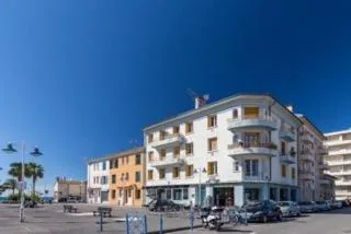 Facade/entrance in Palais Saint Pierre