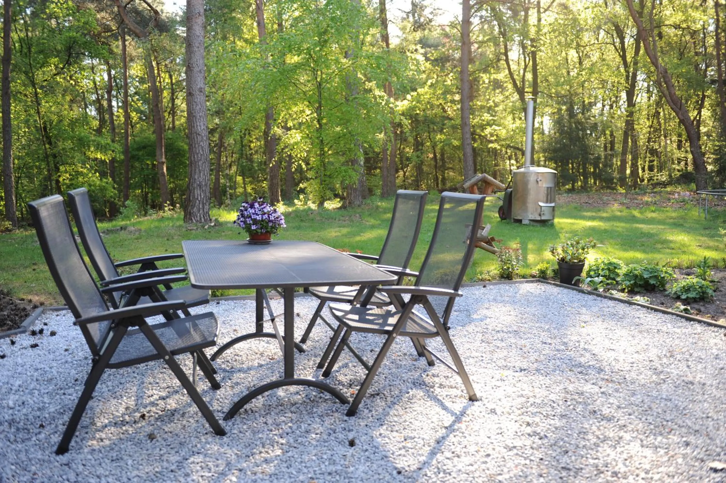 Garden view in Maupertuus Bennekom