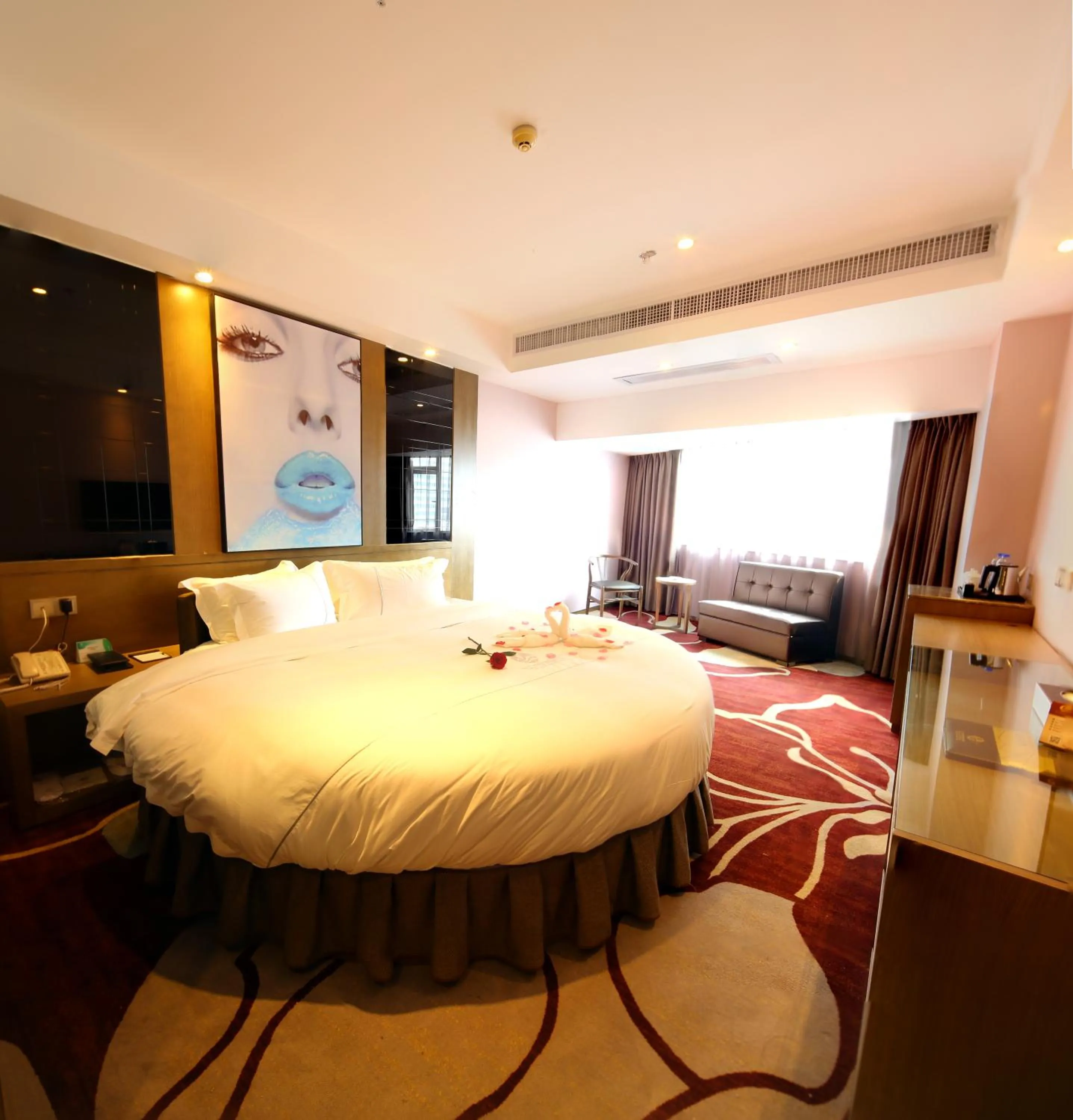 Photo of the whole room in lnsail Hotel Shenzhen Luohu Port Railway Station