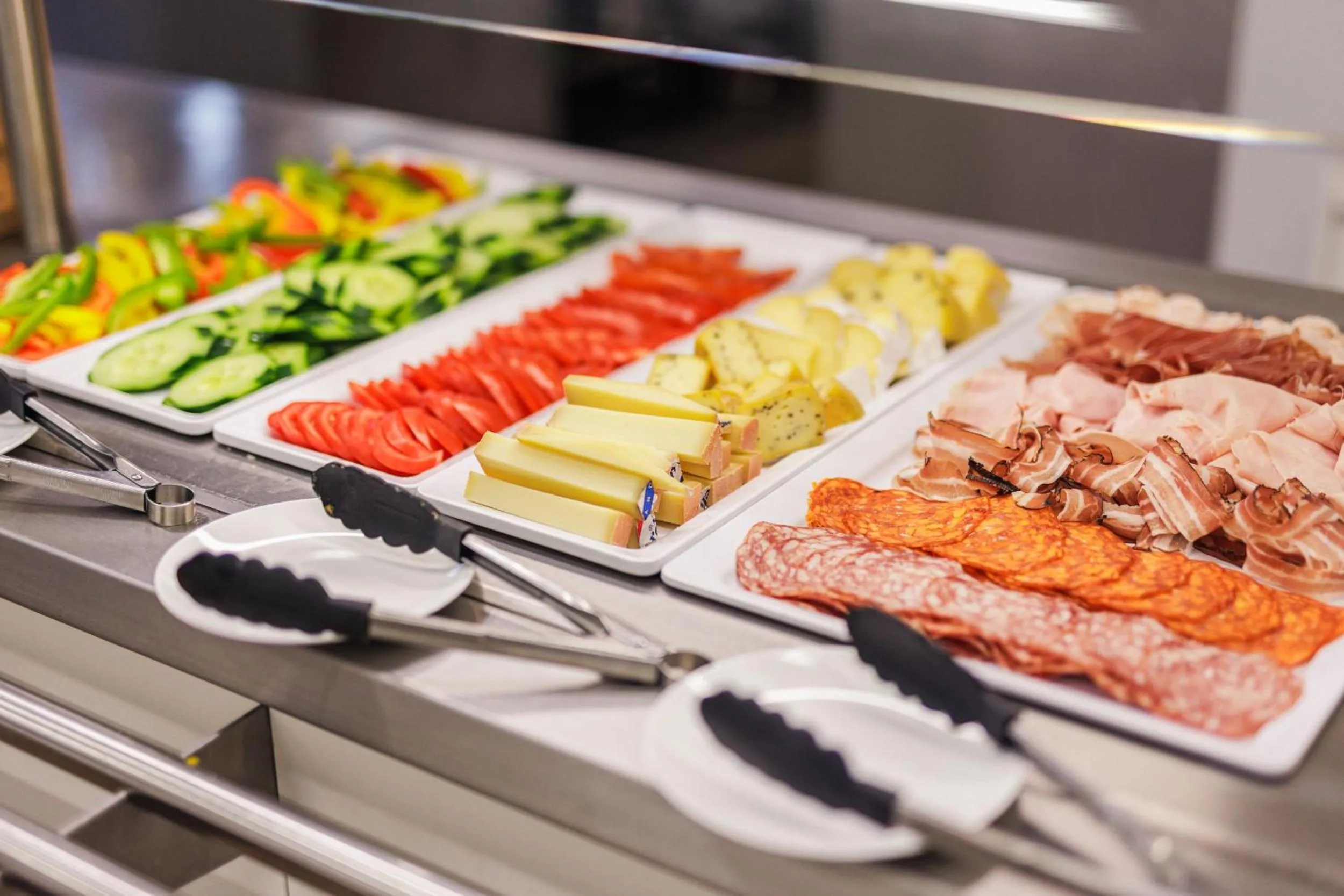 Breakfast in Hotel kommod