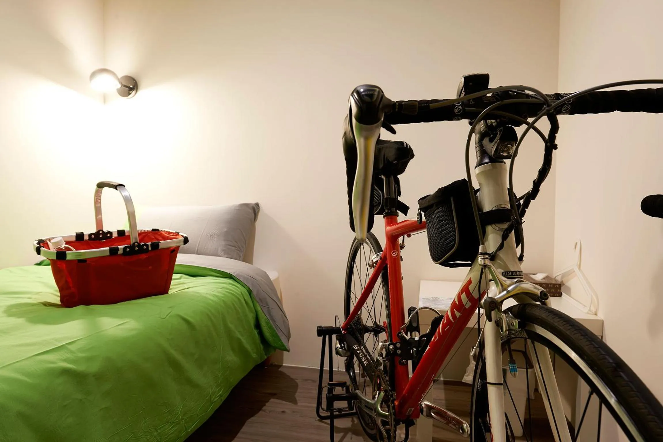 Decorative detail in Ease Single Inn