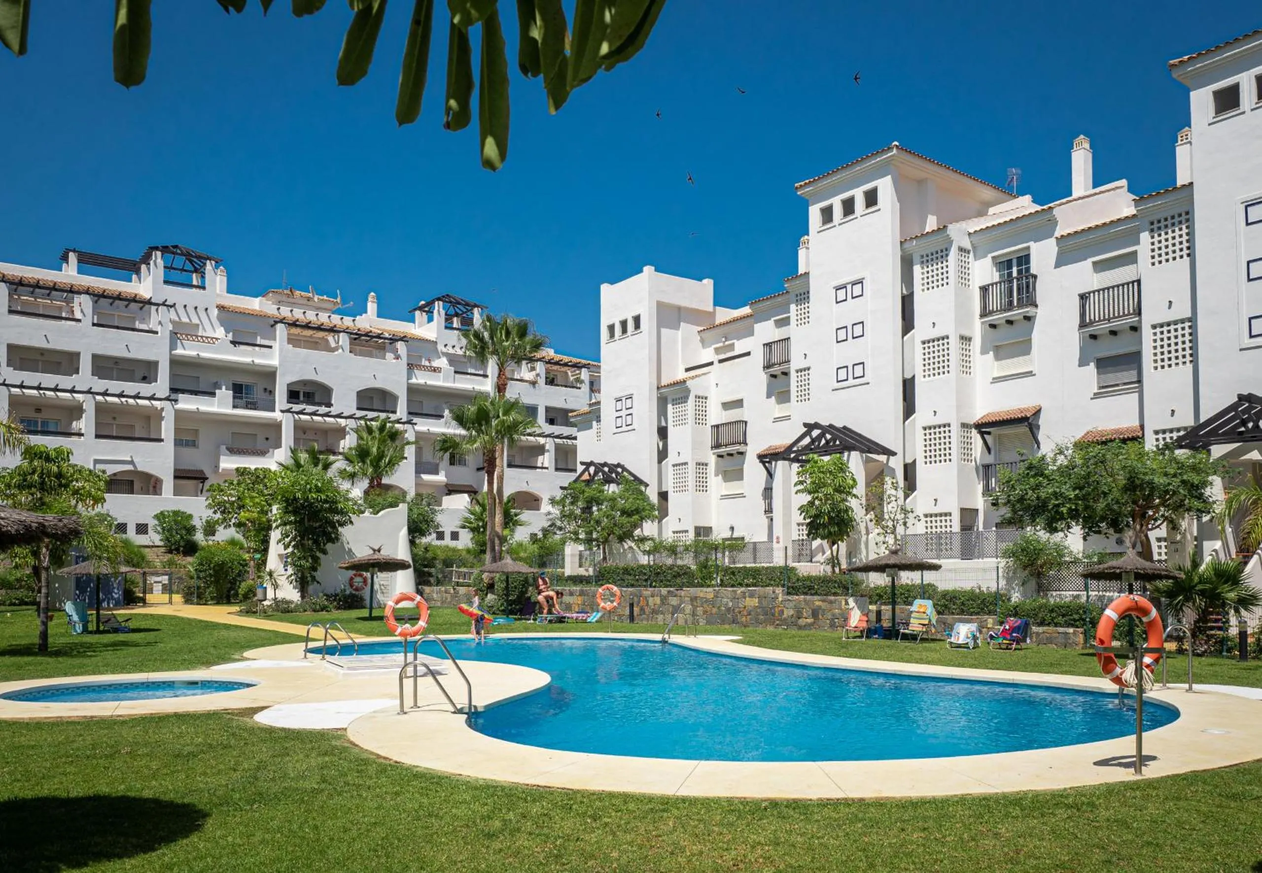 2101-Nice penthouse in complex with pools