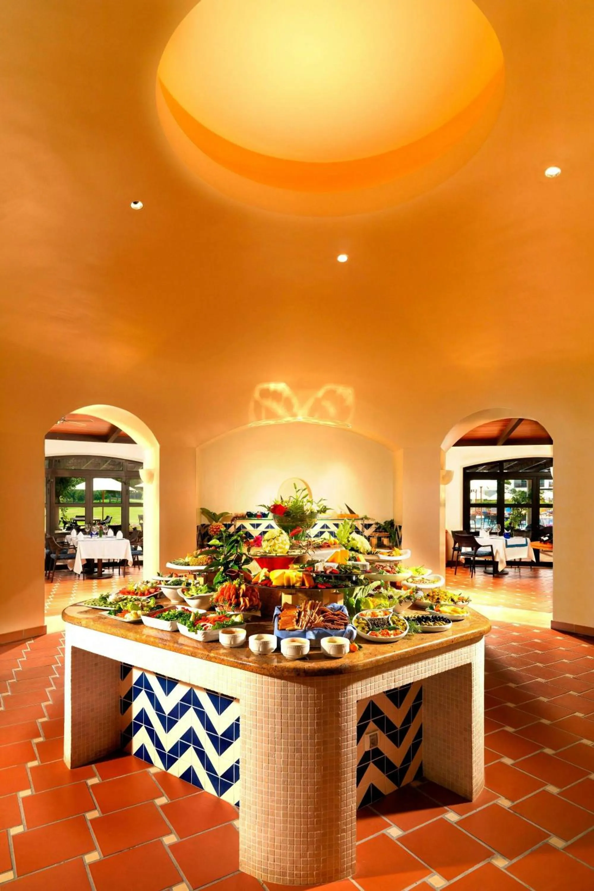 Restaurant/places to eat in Pine Cliffs Ocean Suites, a Luxury Collection Resort & Spa, Algarve