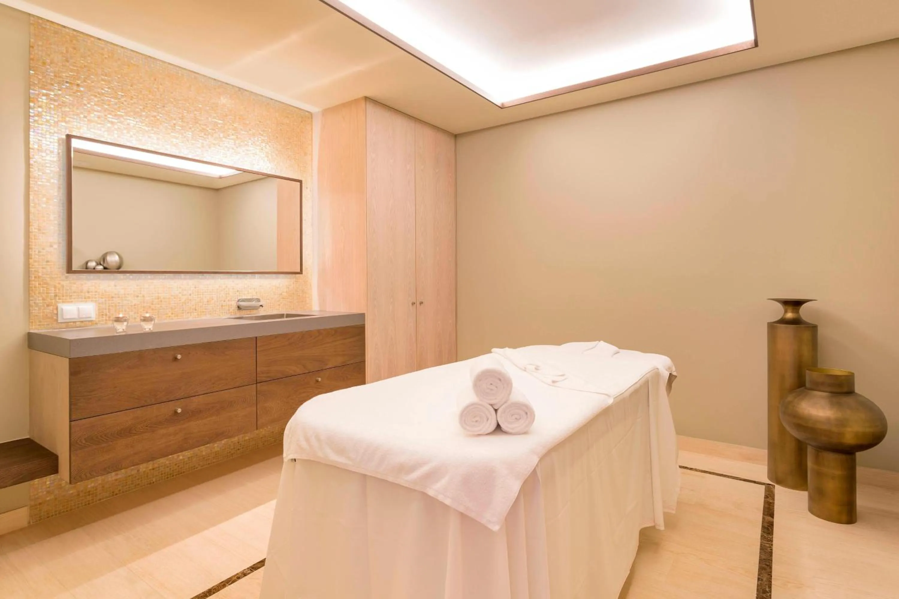 Spa and wellness centre/facilities in Pine Cliffs Ocean Suites, a Luxury Collection Resort & Spa, Algarve