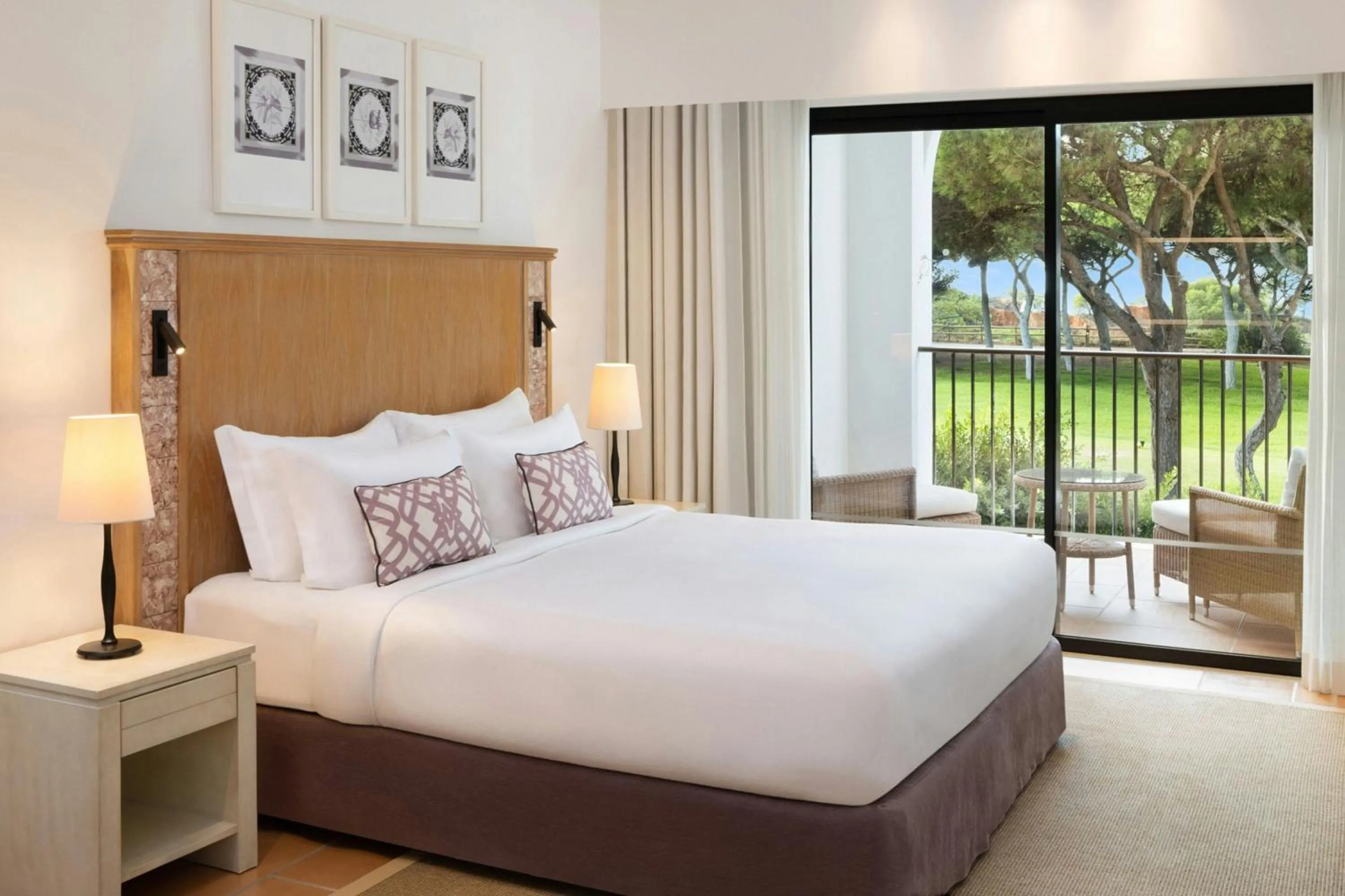 Photo of the whole room, Bed in Pine Cliffs Ocean Suites, a Luxury Collection Resort & Spa, Algarve
