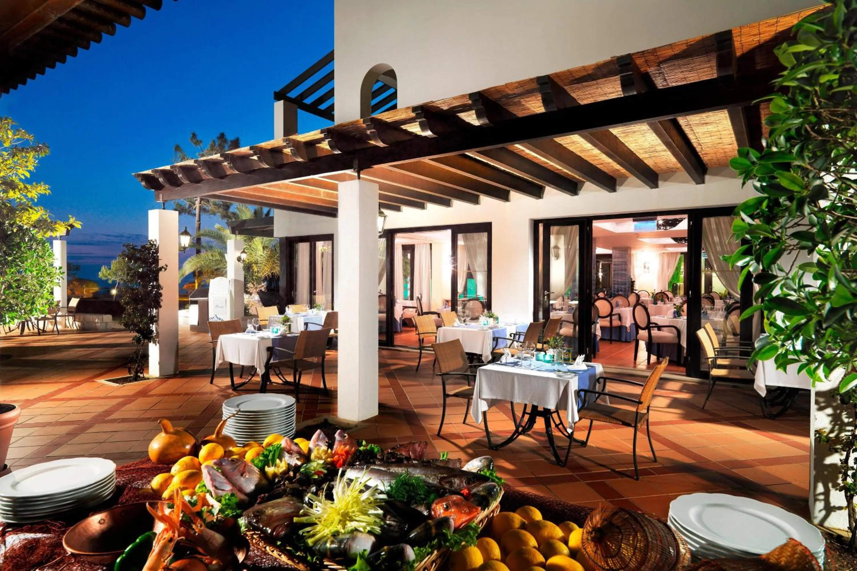 Restaurant/places to eat in Pine Cliffs Ocean Suites, a Luxury Collection Resort & Spa, Algarve