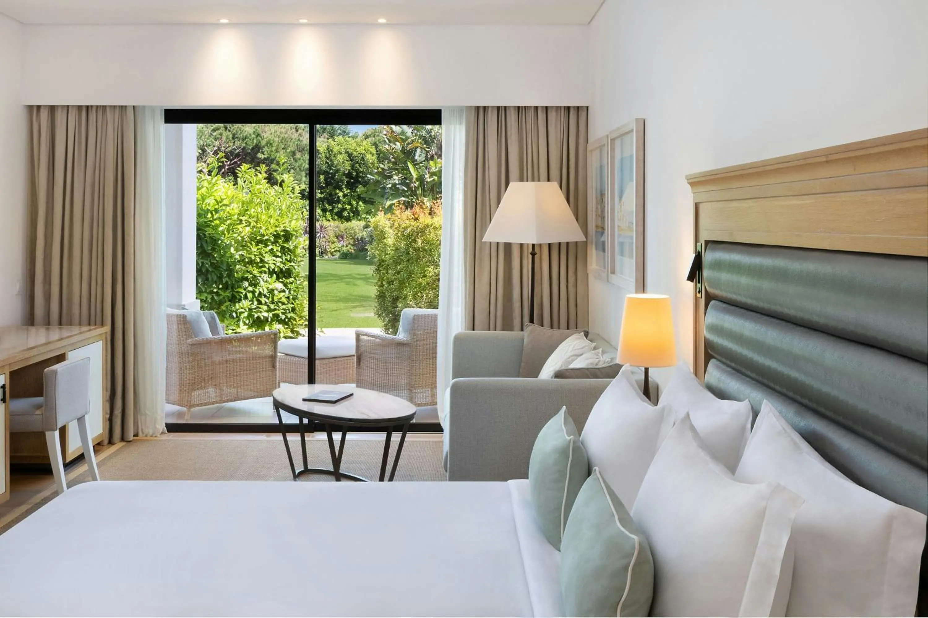 Bedroom, Bed in Pine Cliffs Ocean Suites, a Luxury Collection Resort & Spa, Algarve