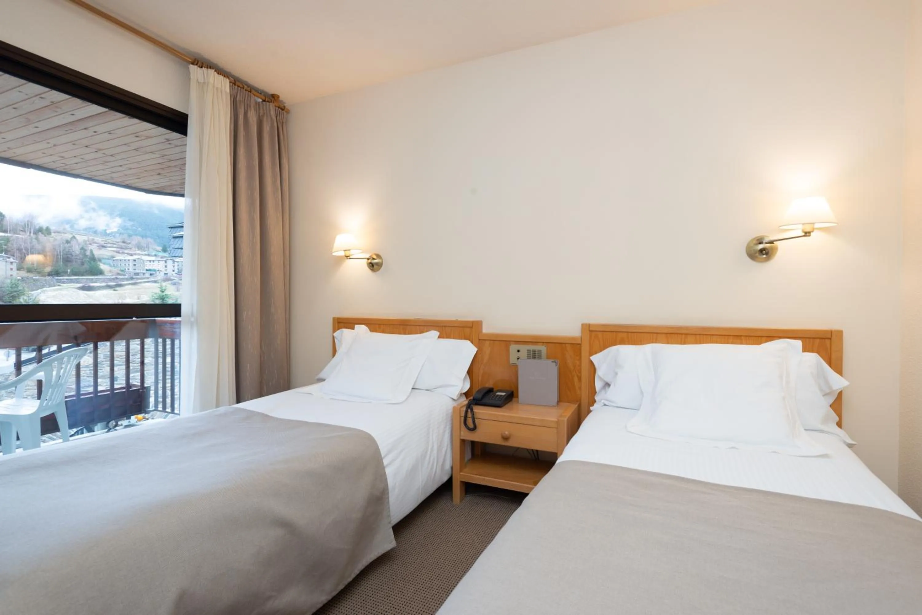 Bedroom, Bed in Hotel Bonavida