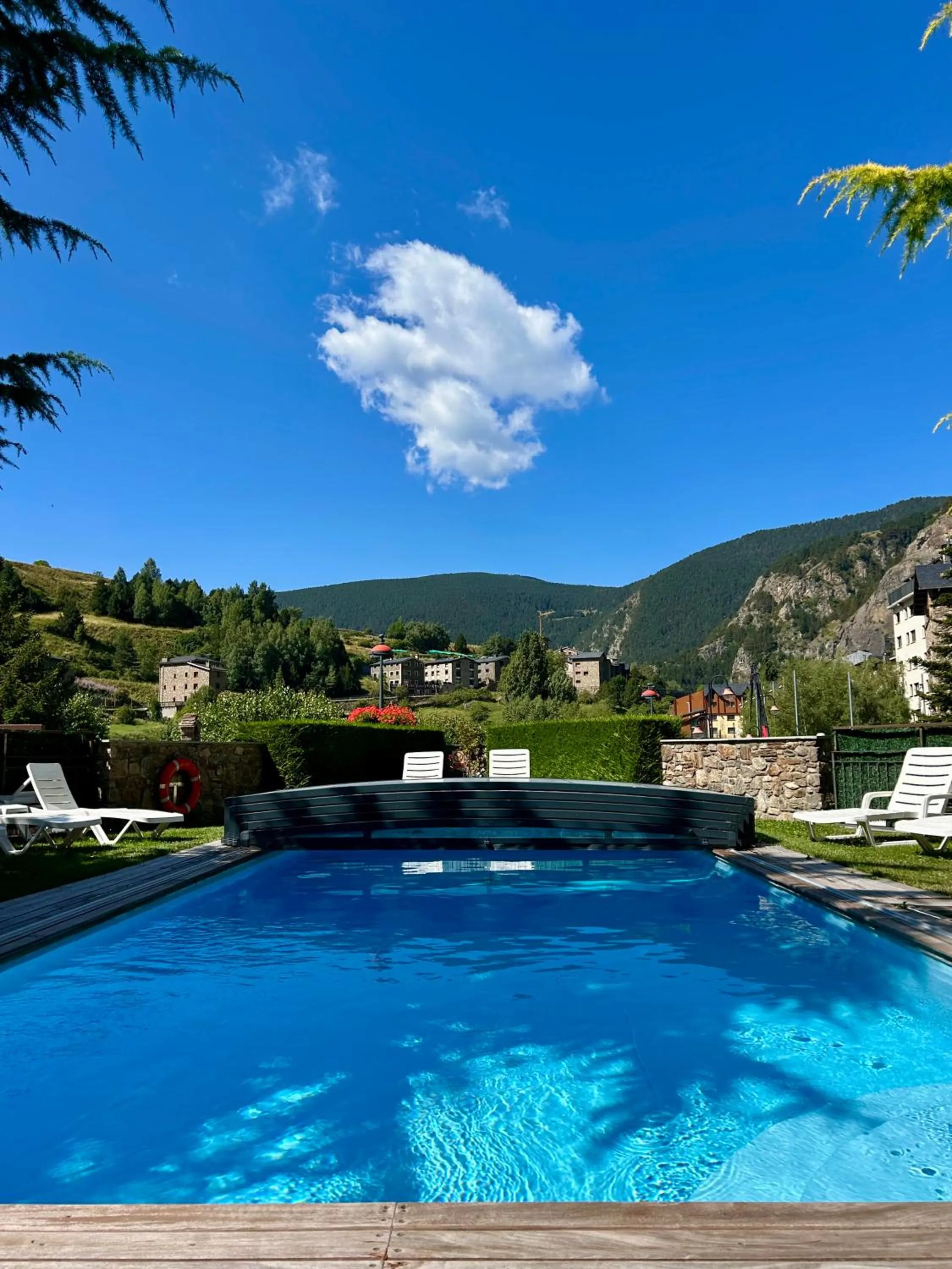 Swimming pool in Hotel Bonavida