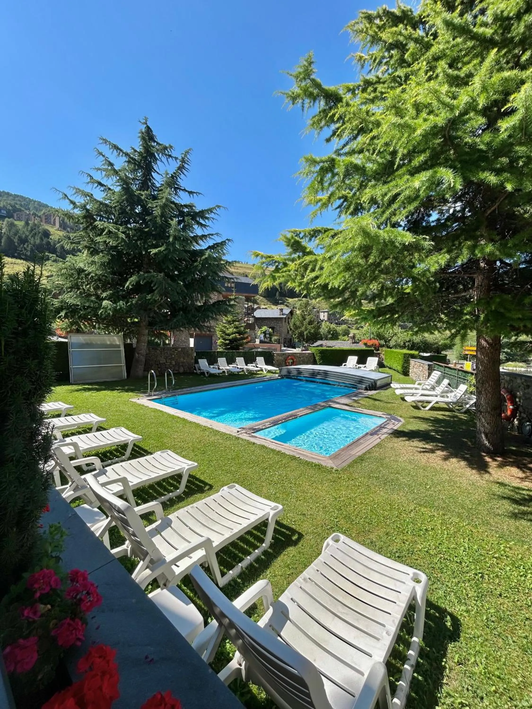 Swimming pool in Hotel Bonavida