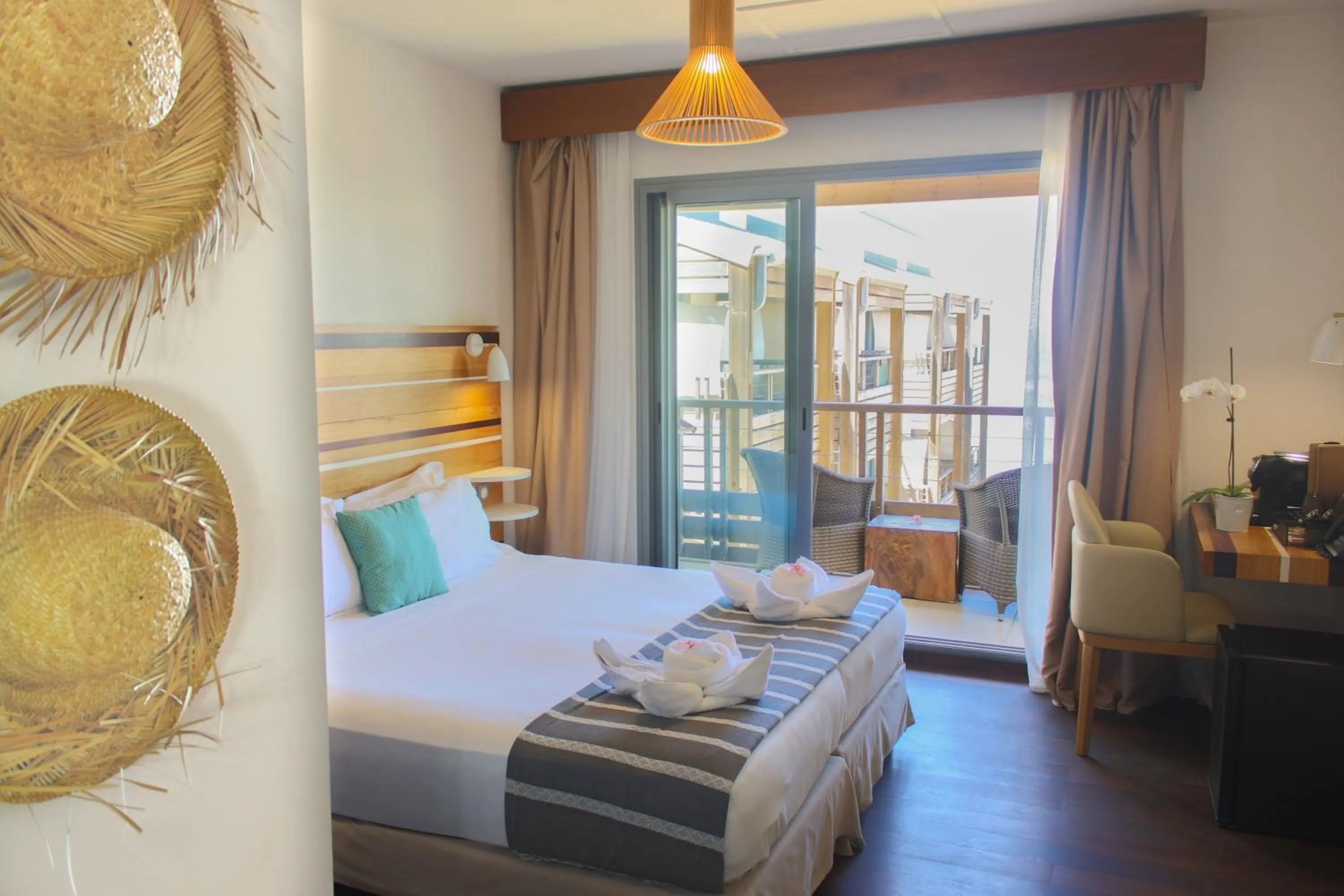 Bed in Le Battant Des Lames