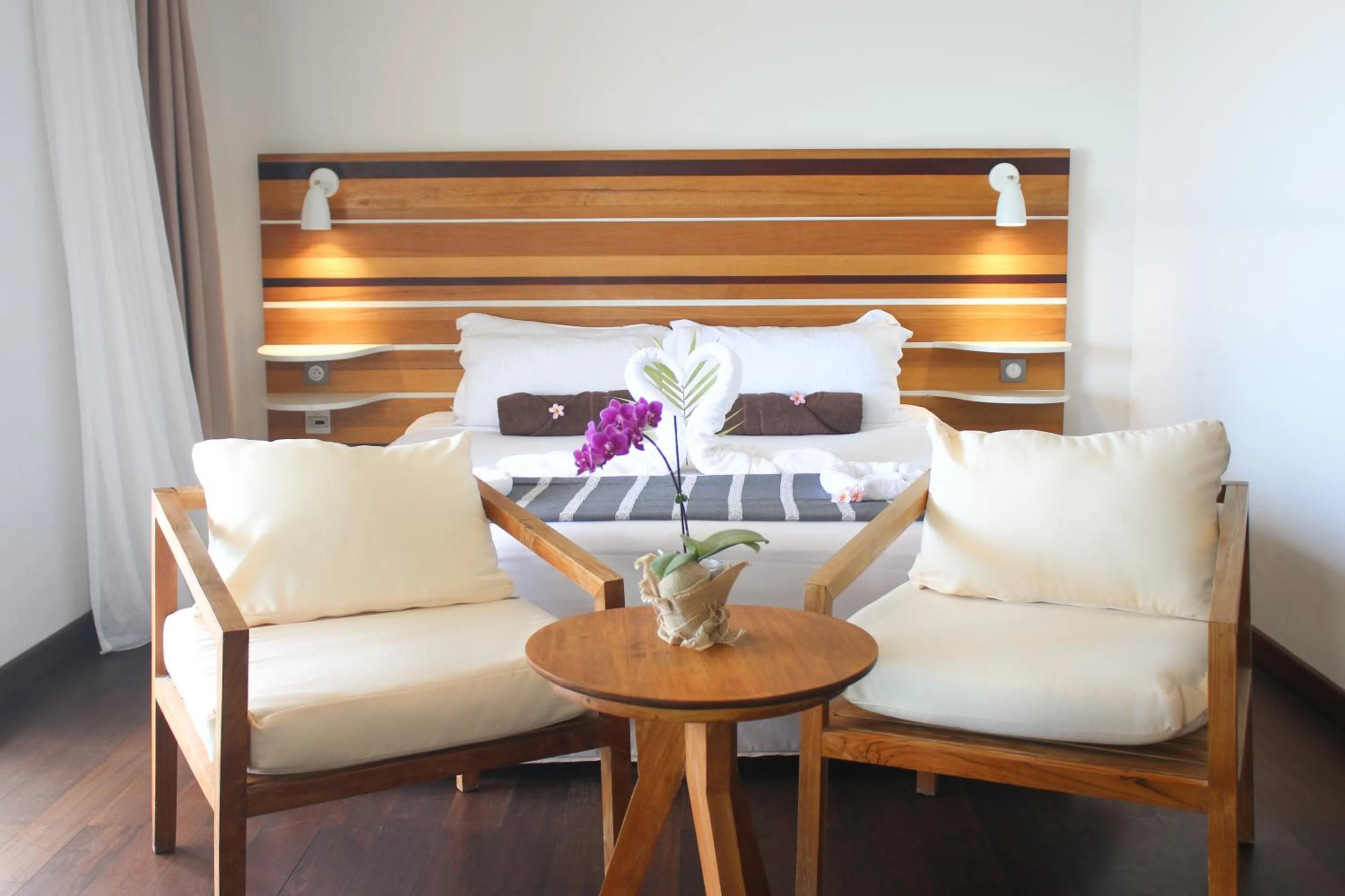 Bed in Le Battant Des Lames