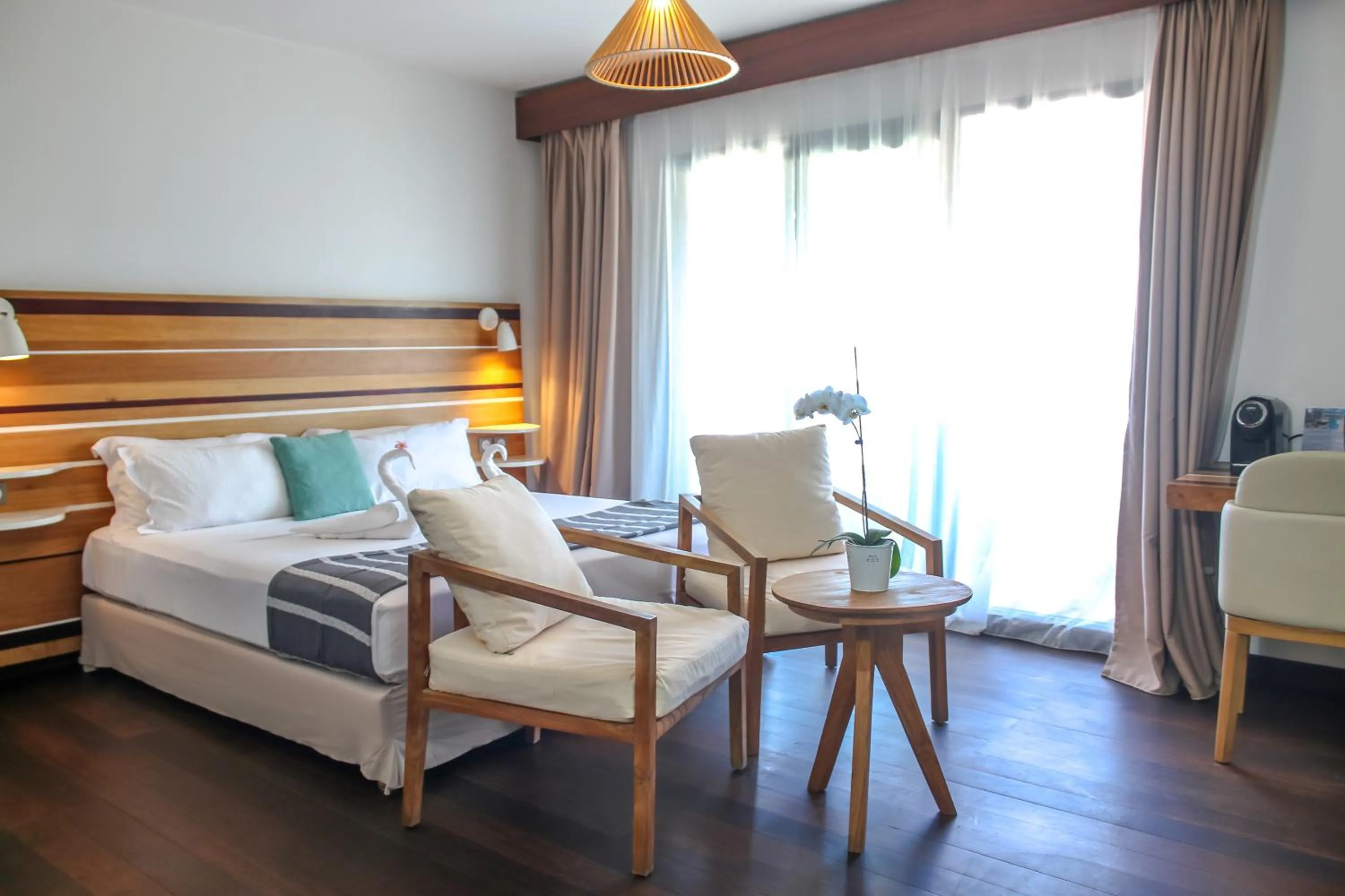 Bed in Le Battant Des Lames