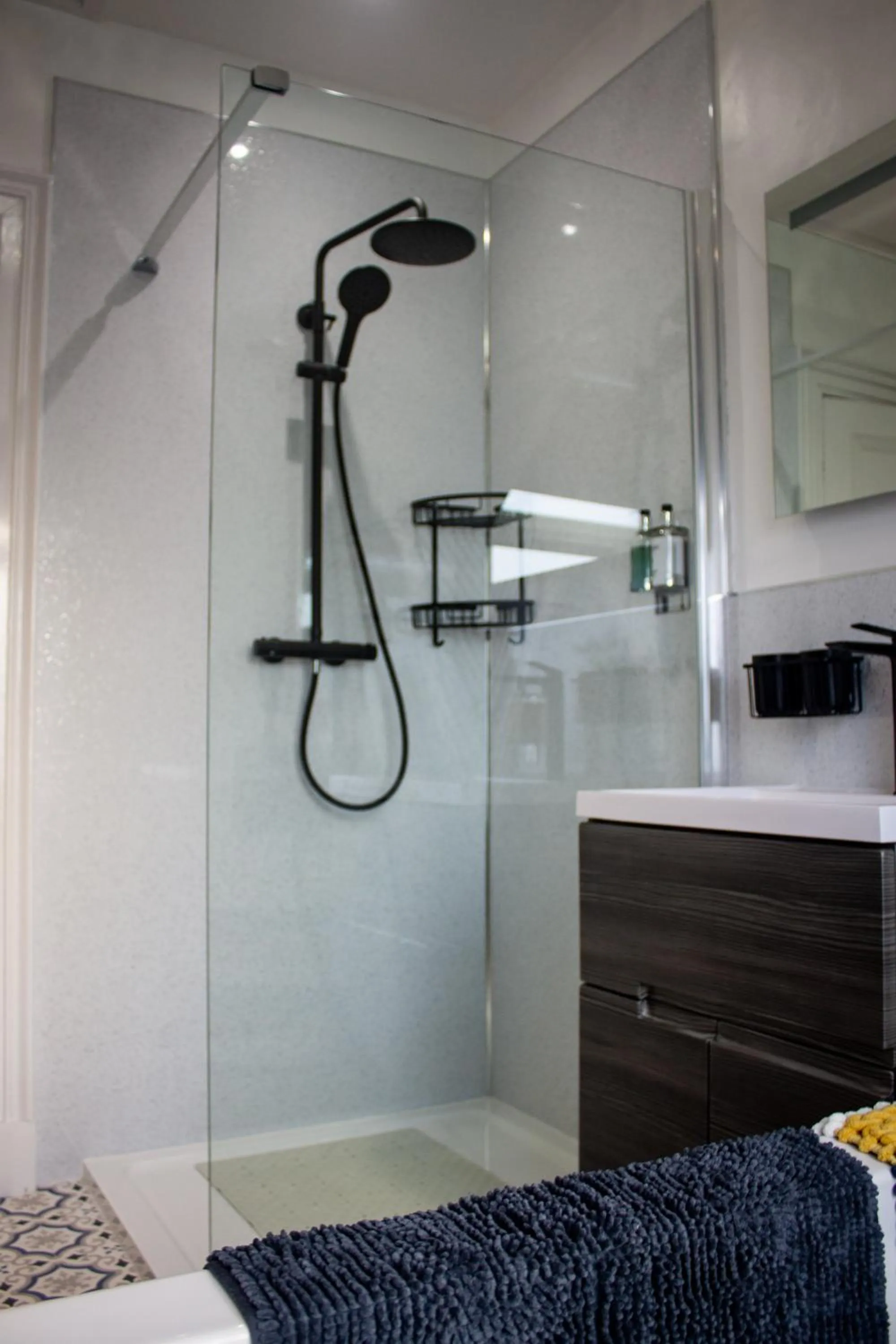 Shower in Kintrae B&B