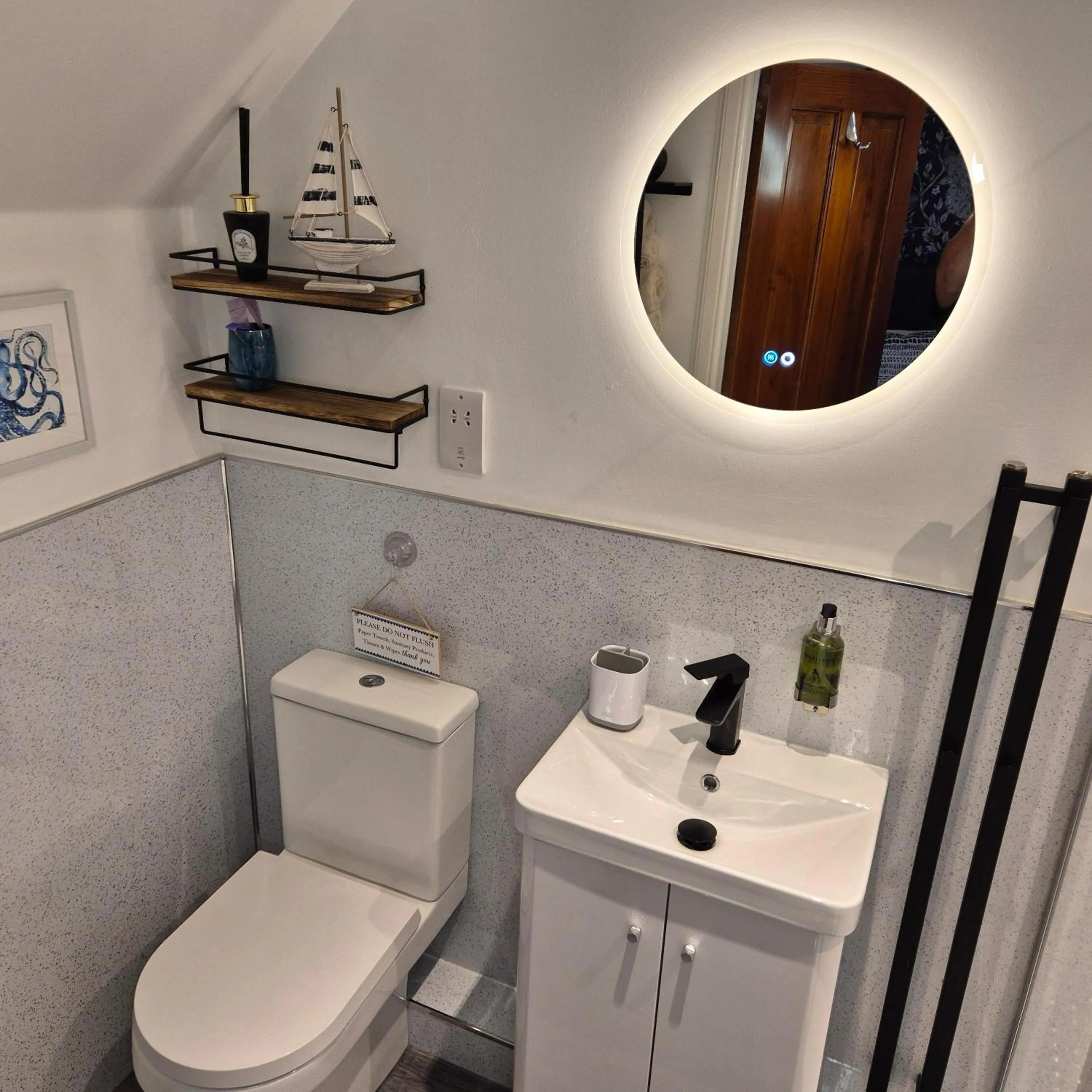 Bedroom in Kintrae B&B