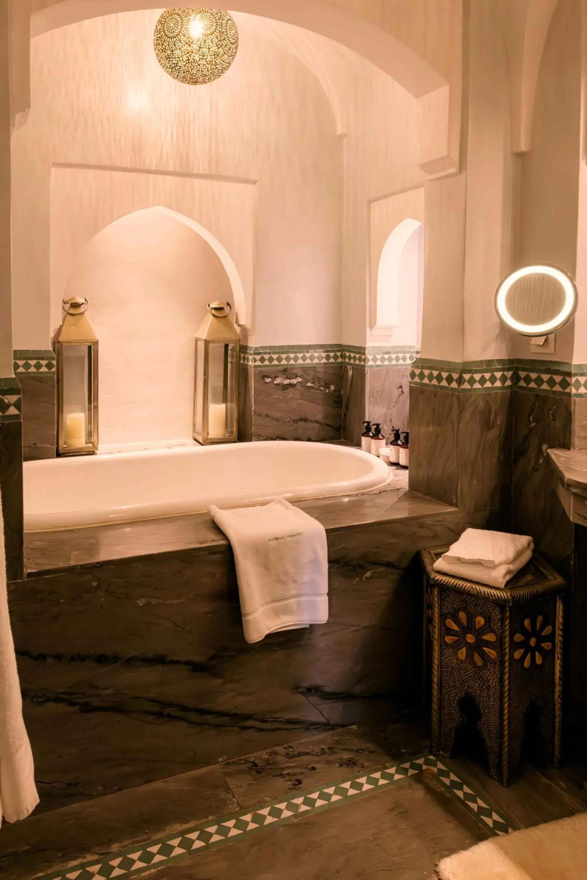 Bathroom, Bed in Kasbah Tamadot - Sir Richard Branson's Moroccan Retreat