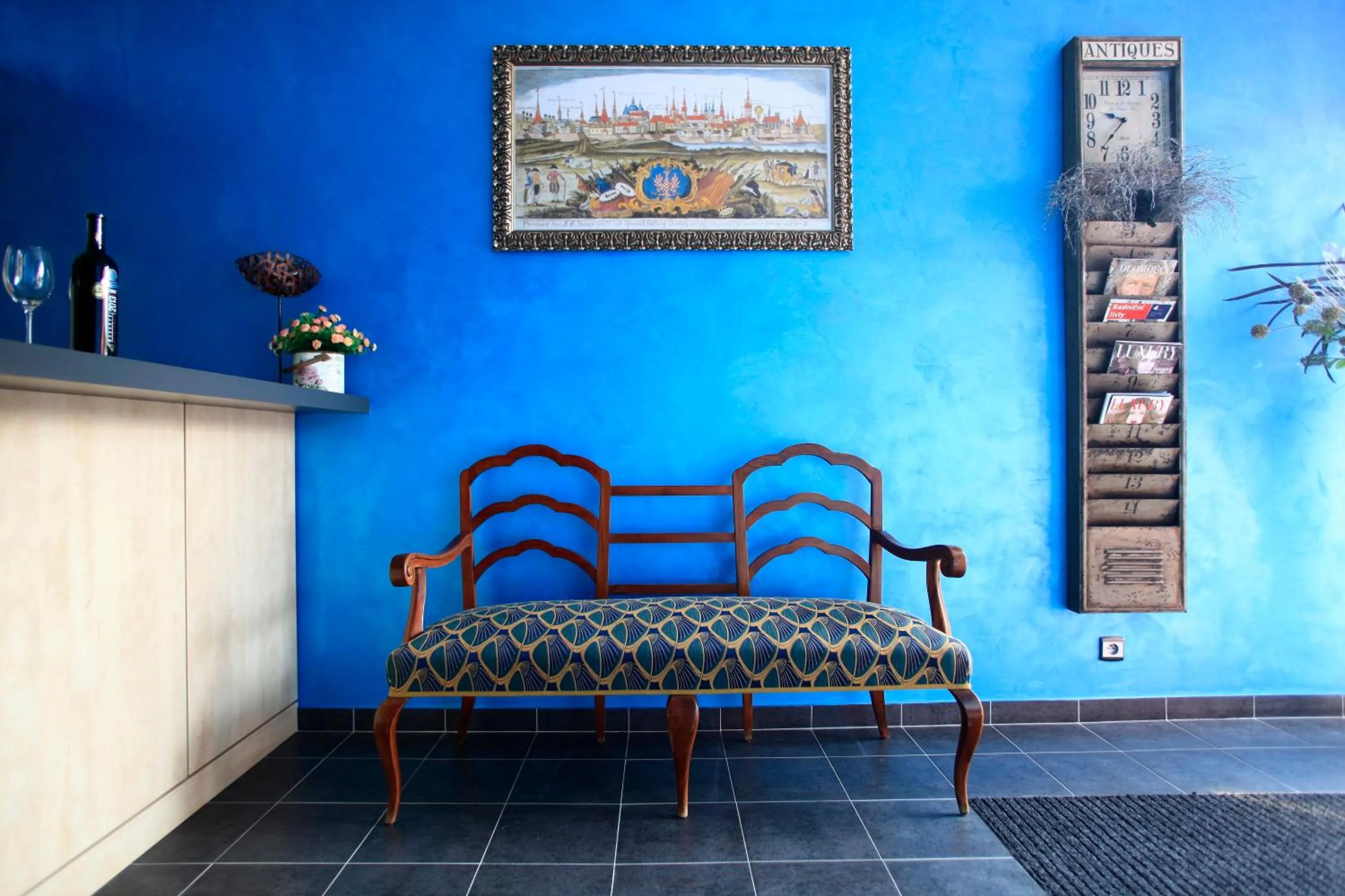 Lobby or reception, Bed in Hotel Conti