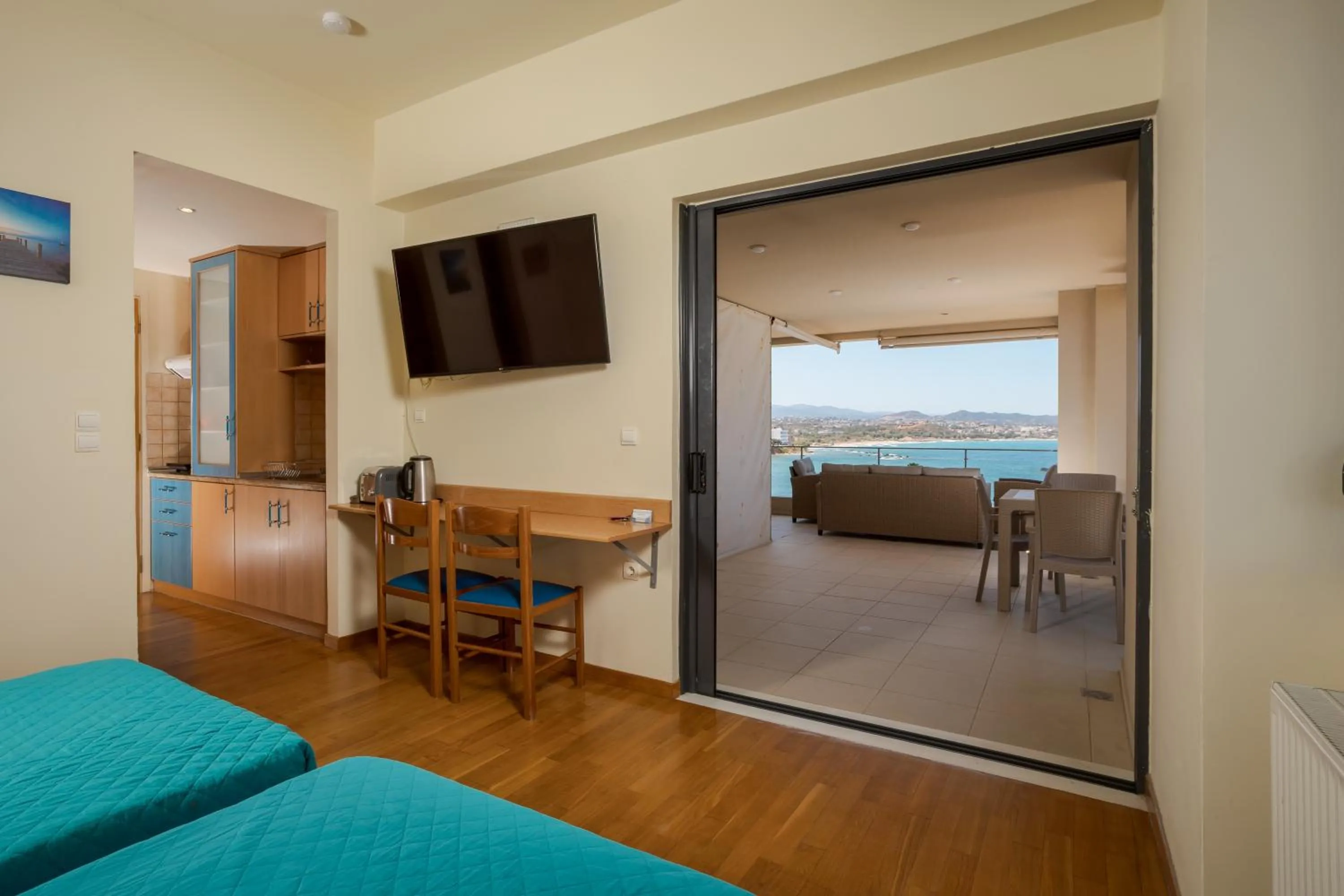 Bed in Panoramic Sea View