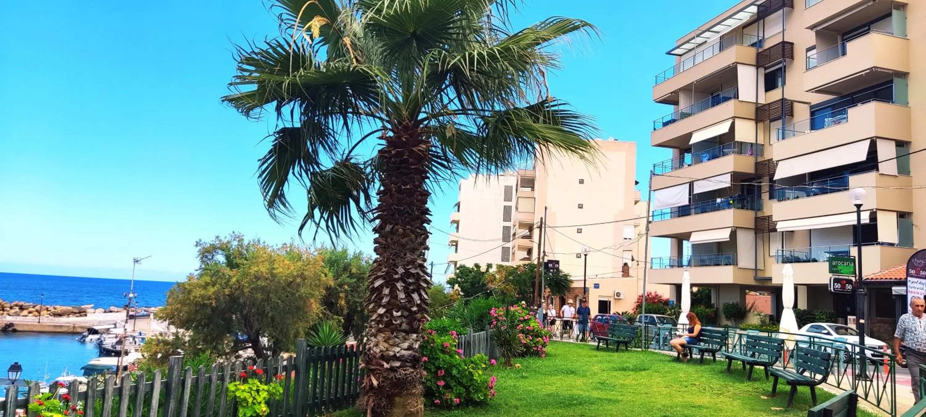 Property building in Panoramic Sea View