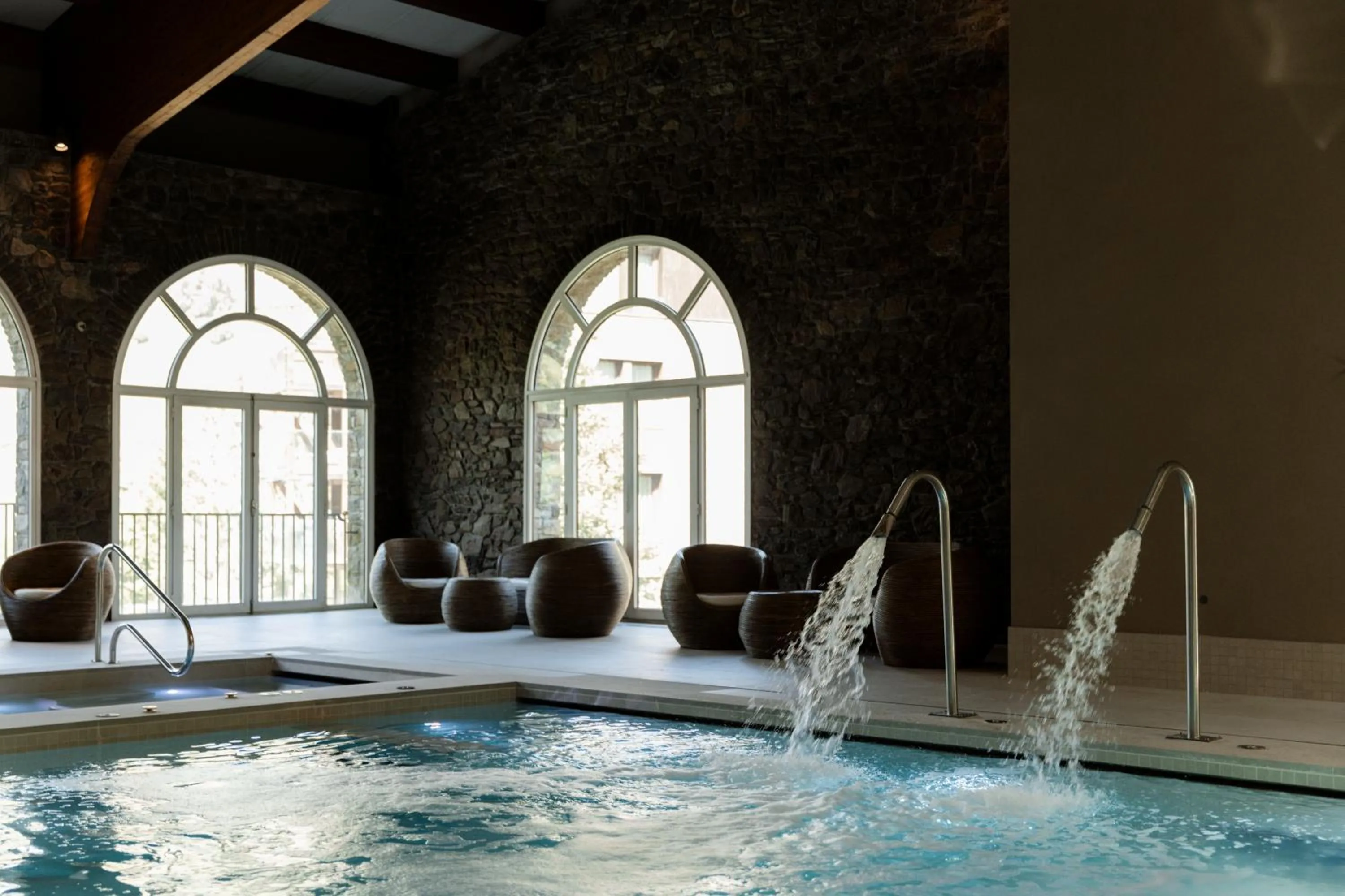 Swimming pool in Hotel & SPA Llop Gris