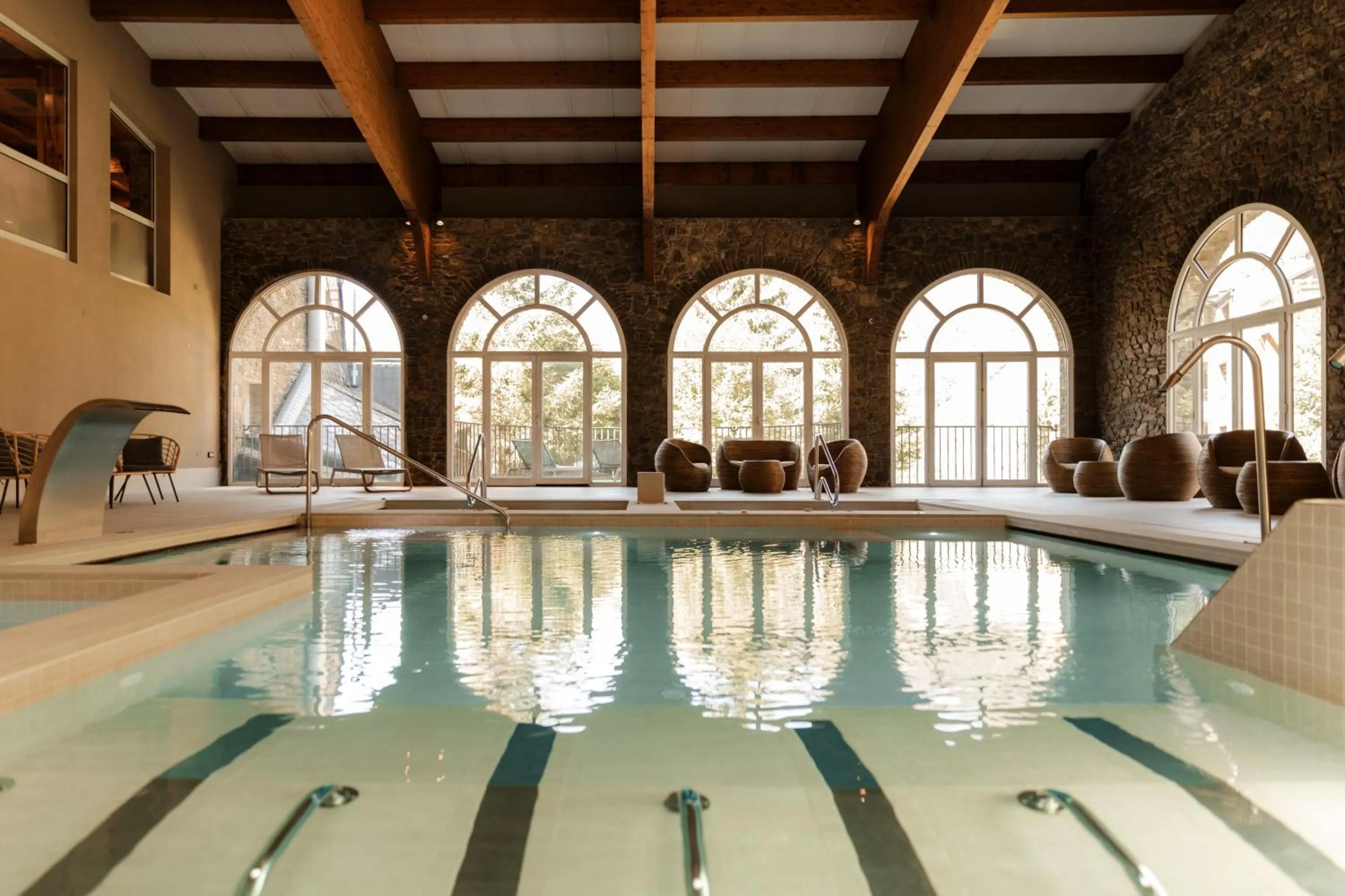 Swimming pool in Hotel & SPA Llop Gris