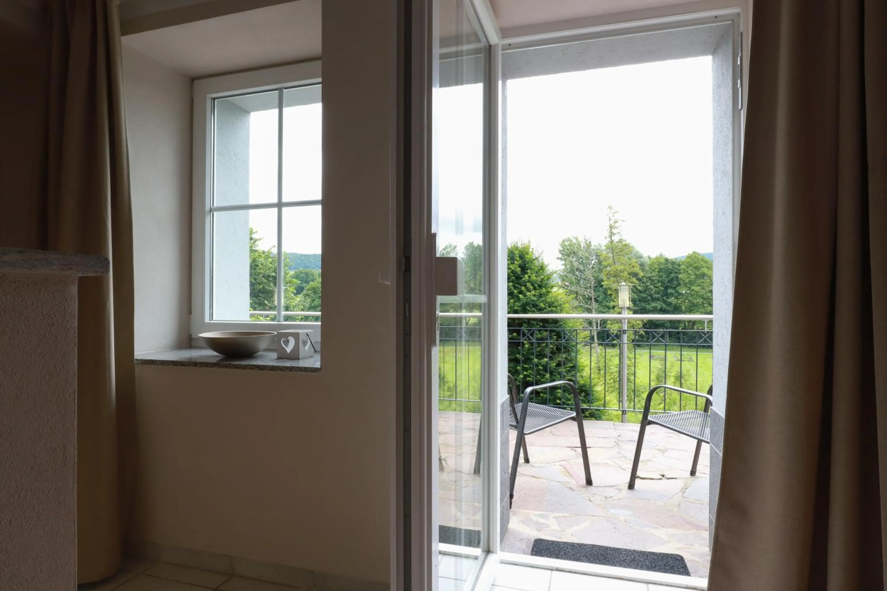 Balcony/Terrace in Hofgut Langenborn Wohnen auf Zeit möblierte Apartments Aschaffenburg Alzenau Frankfurt