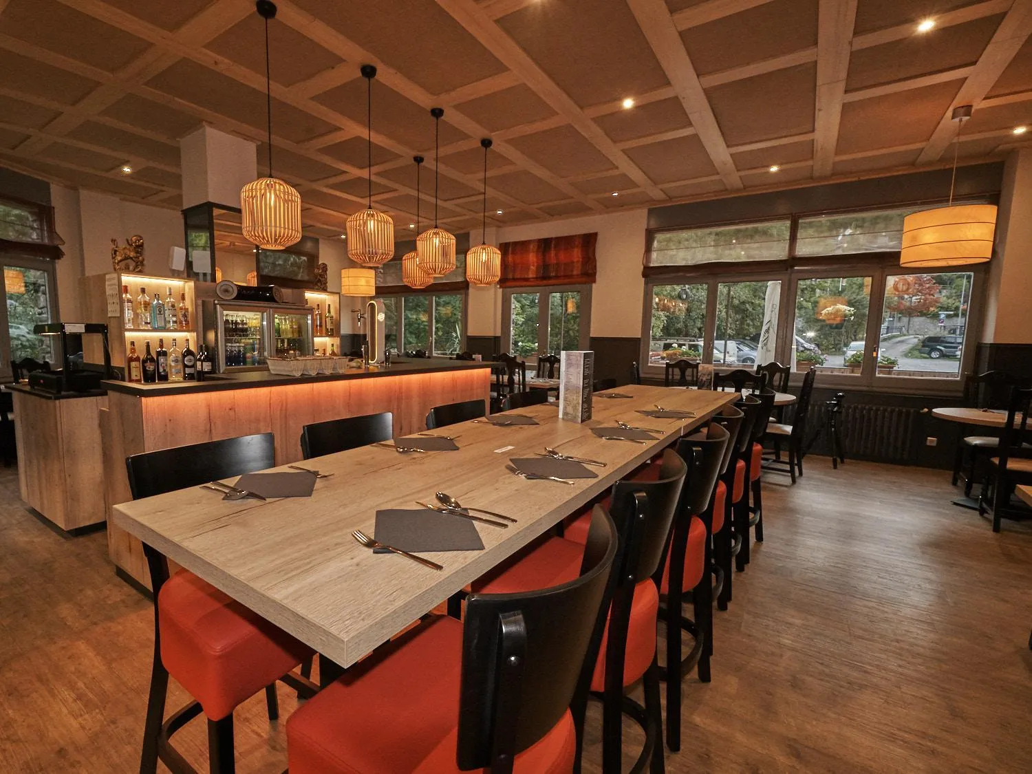 Restaurant/places to eat in Hotel Palarine