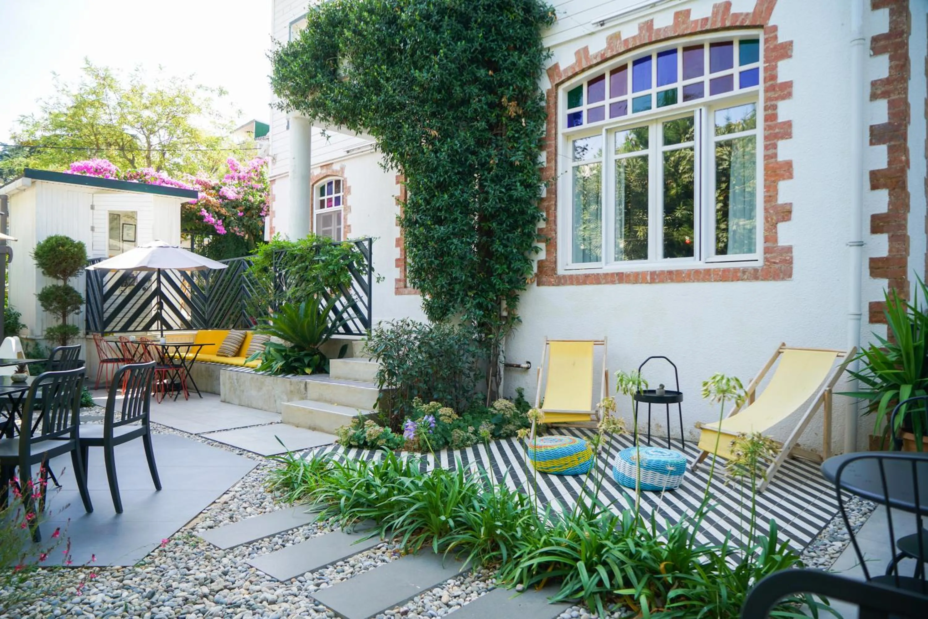 Restaurant/places to eat in Serguzest Otel