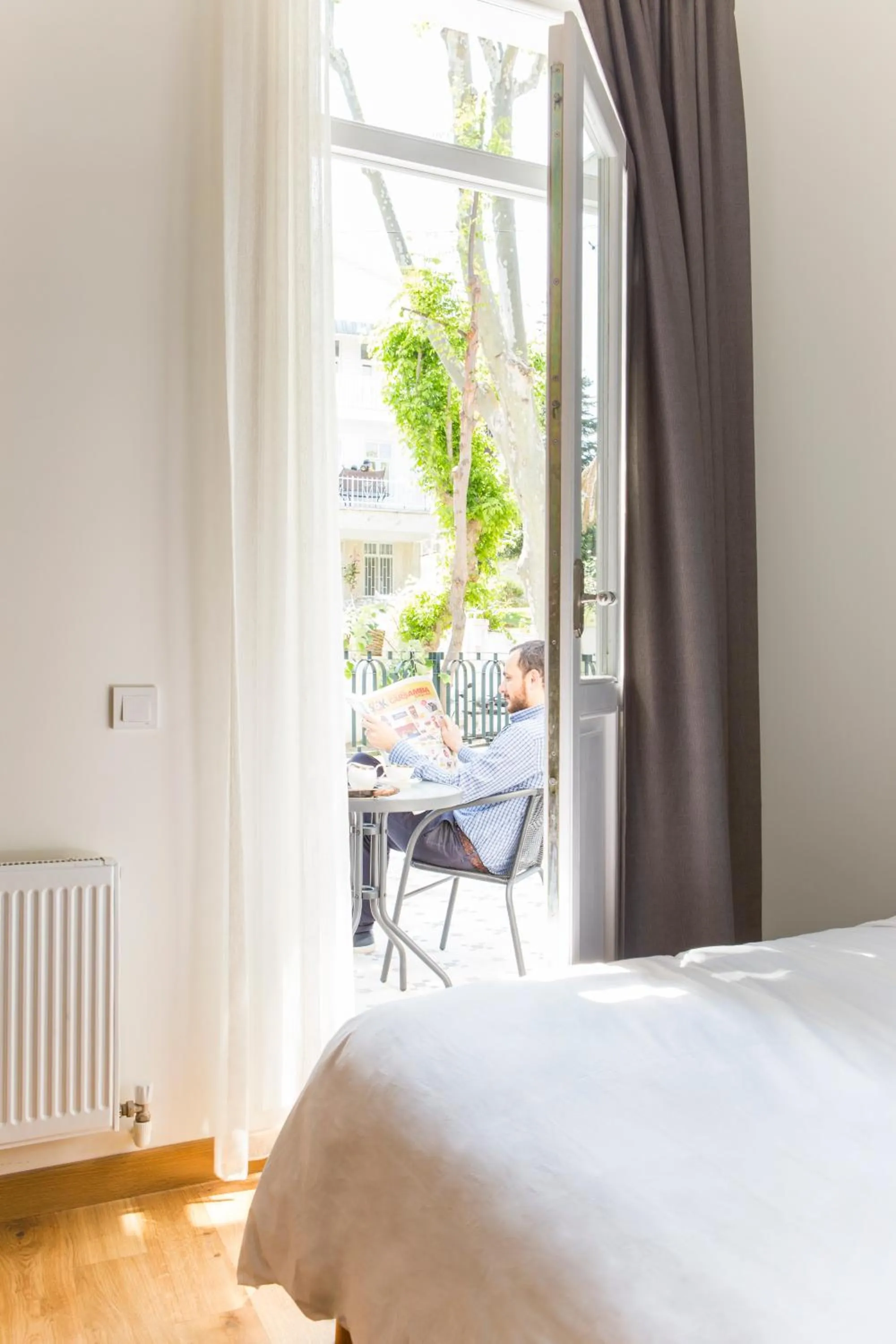 Balcony/Terrace, Bed in Serguzest Otel