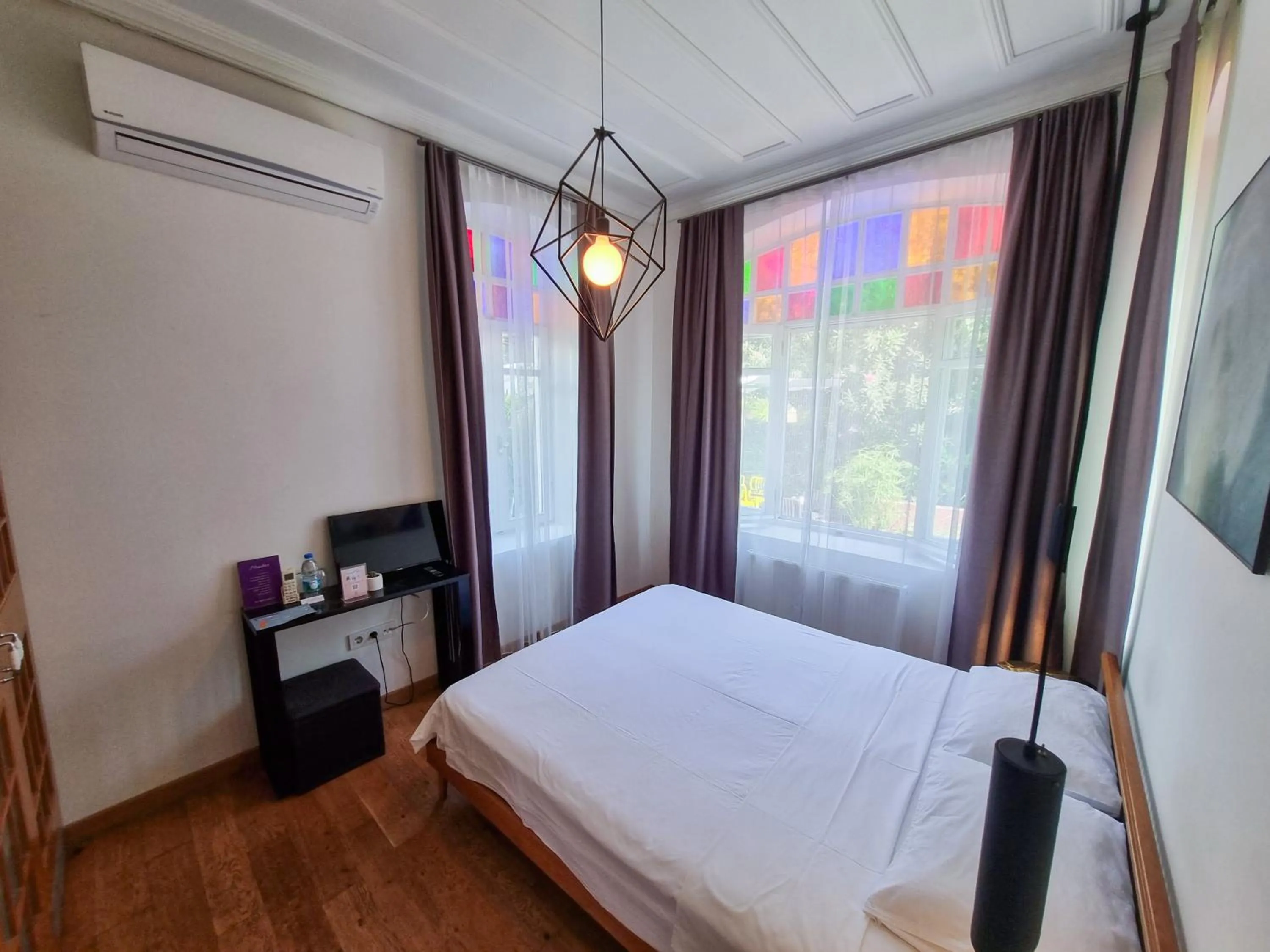 Bed in Serguzest Otel