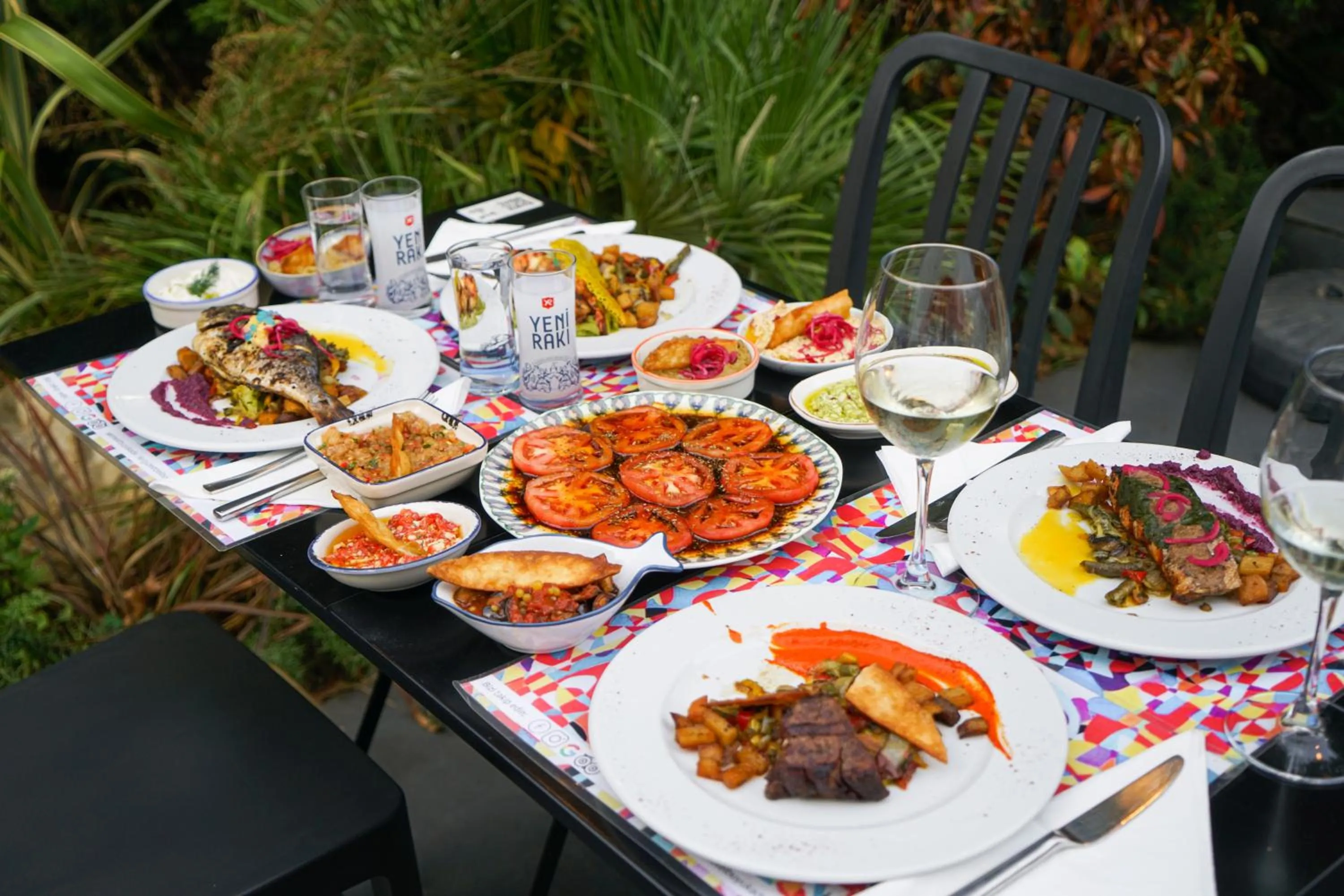 Restaurant/places to eat in Serguzest Otel