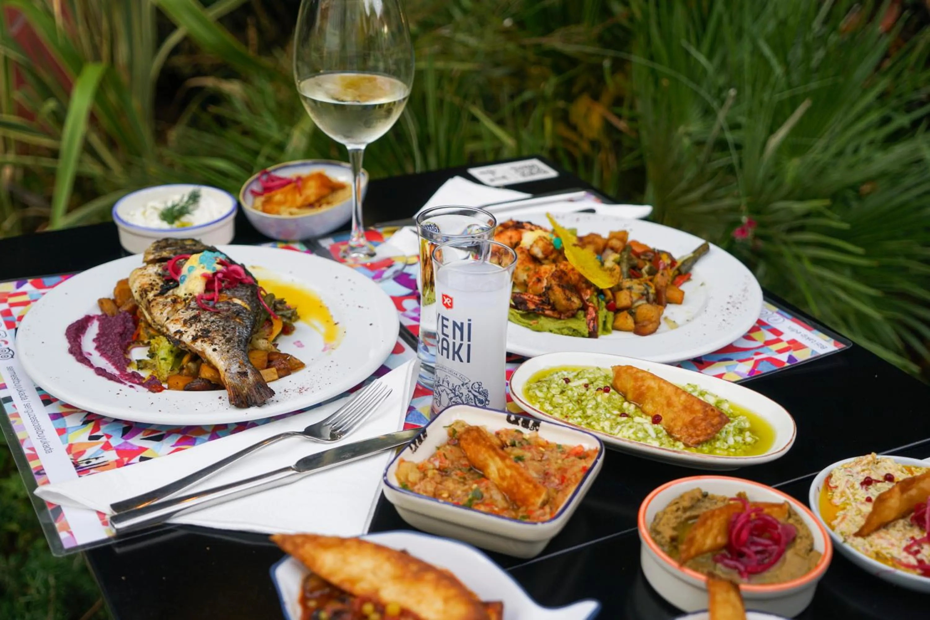 Restaurant/places to eat in Serguzest Otel