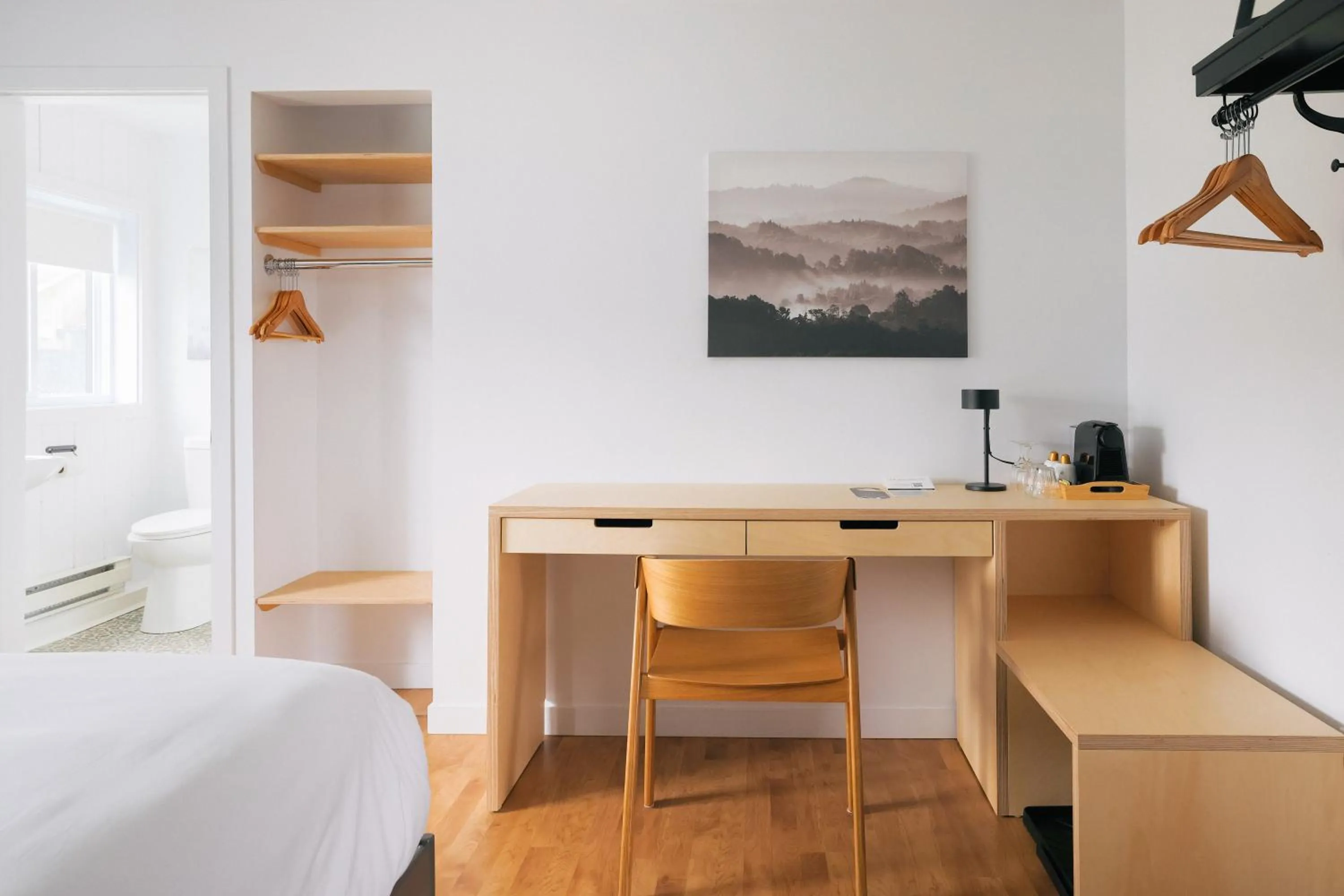 Seating area, Bed in Beatnik Hotel