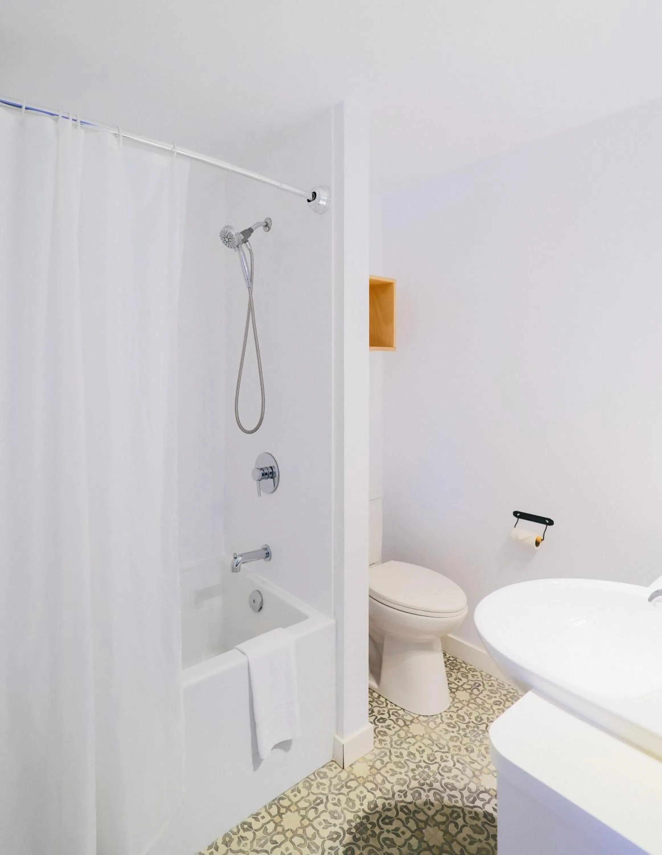 Bathroom in Beatnik Hotel