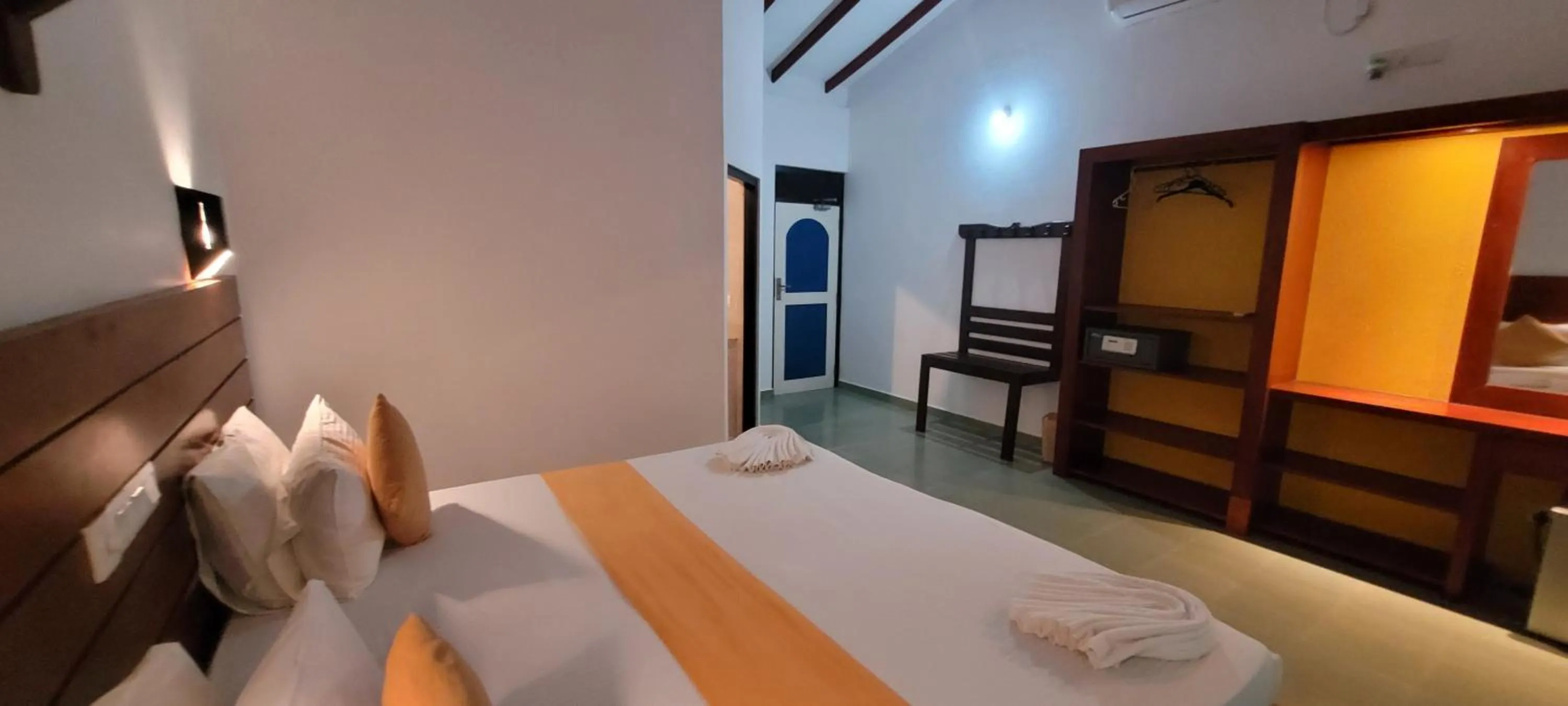 Bed in Janus Paradise Rest