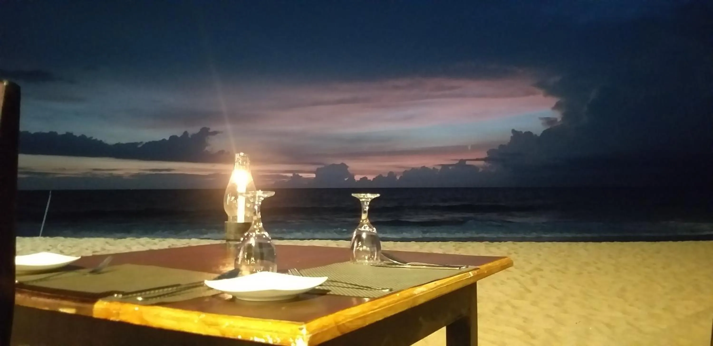 Beach in Janus Paradise Rest