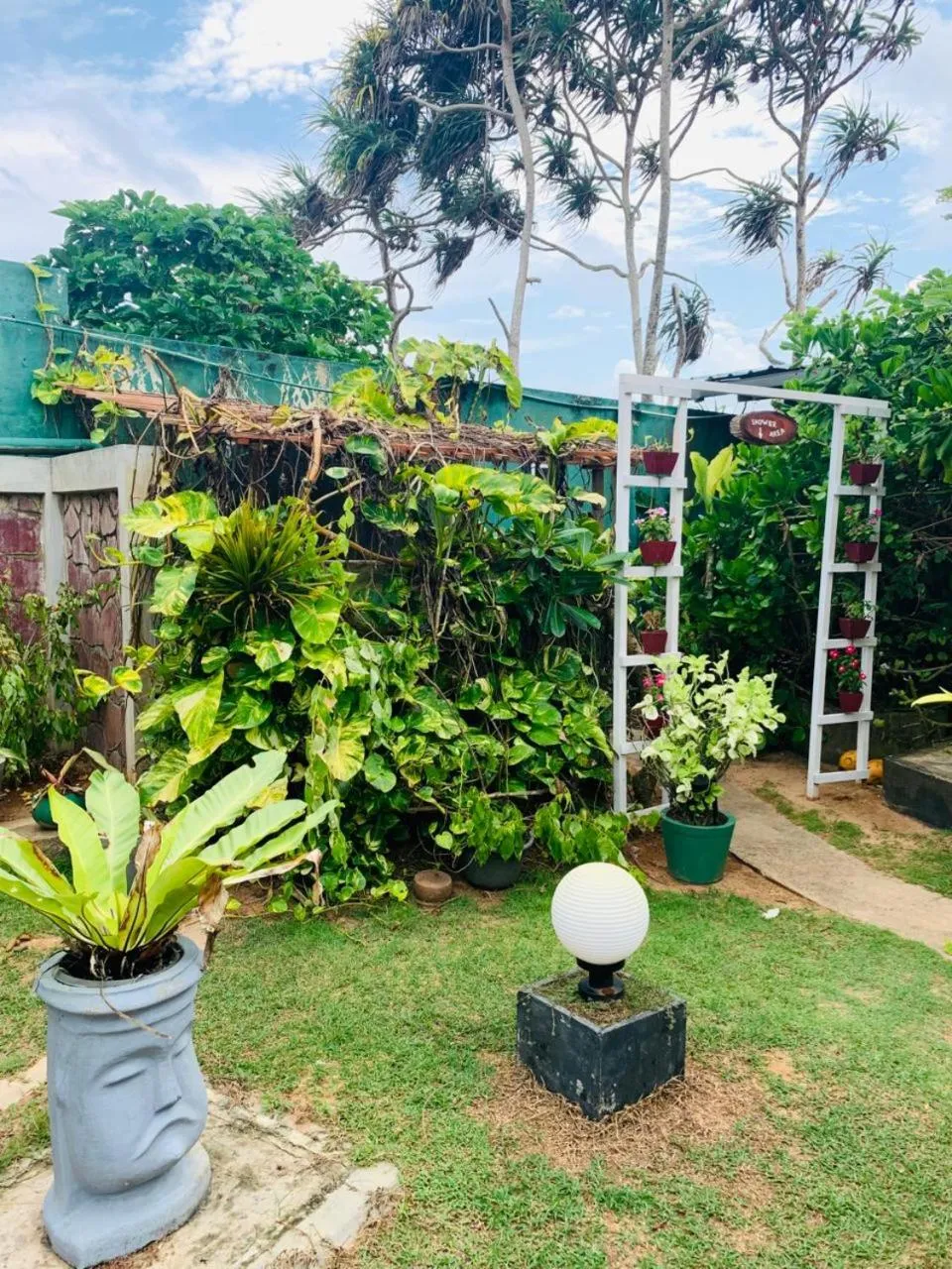 Garden in Janus Paradise Rest