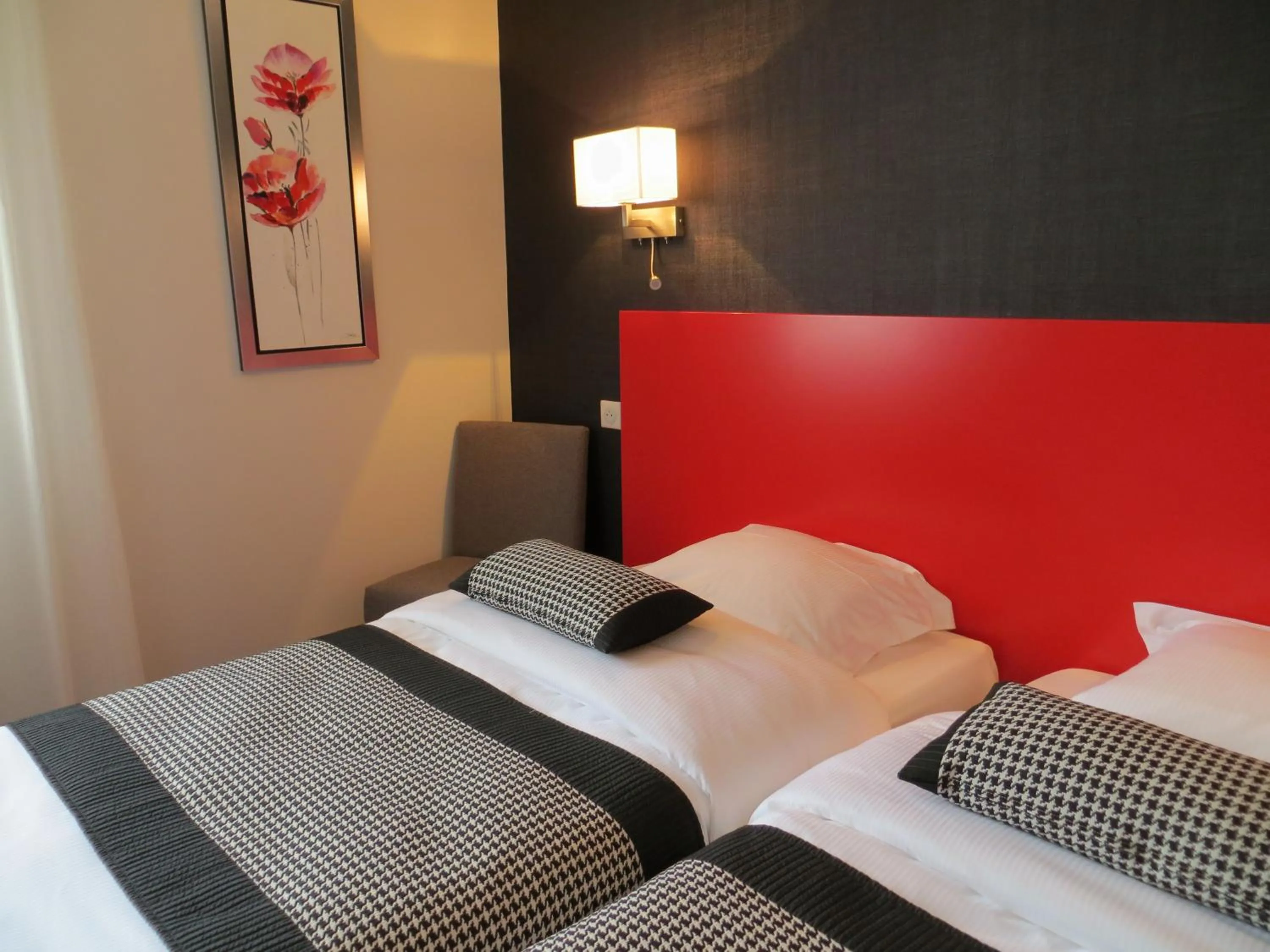 Bedroom, Bed in Auberge Bressane de Buellas